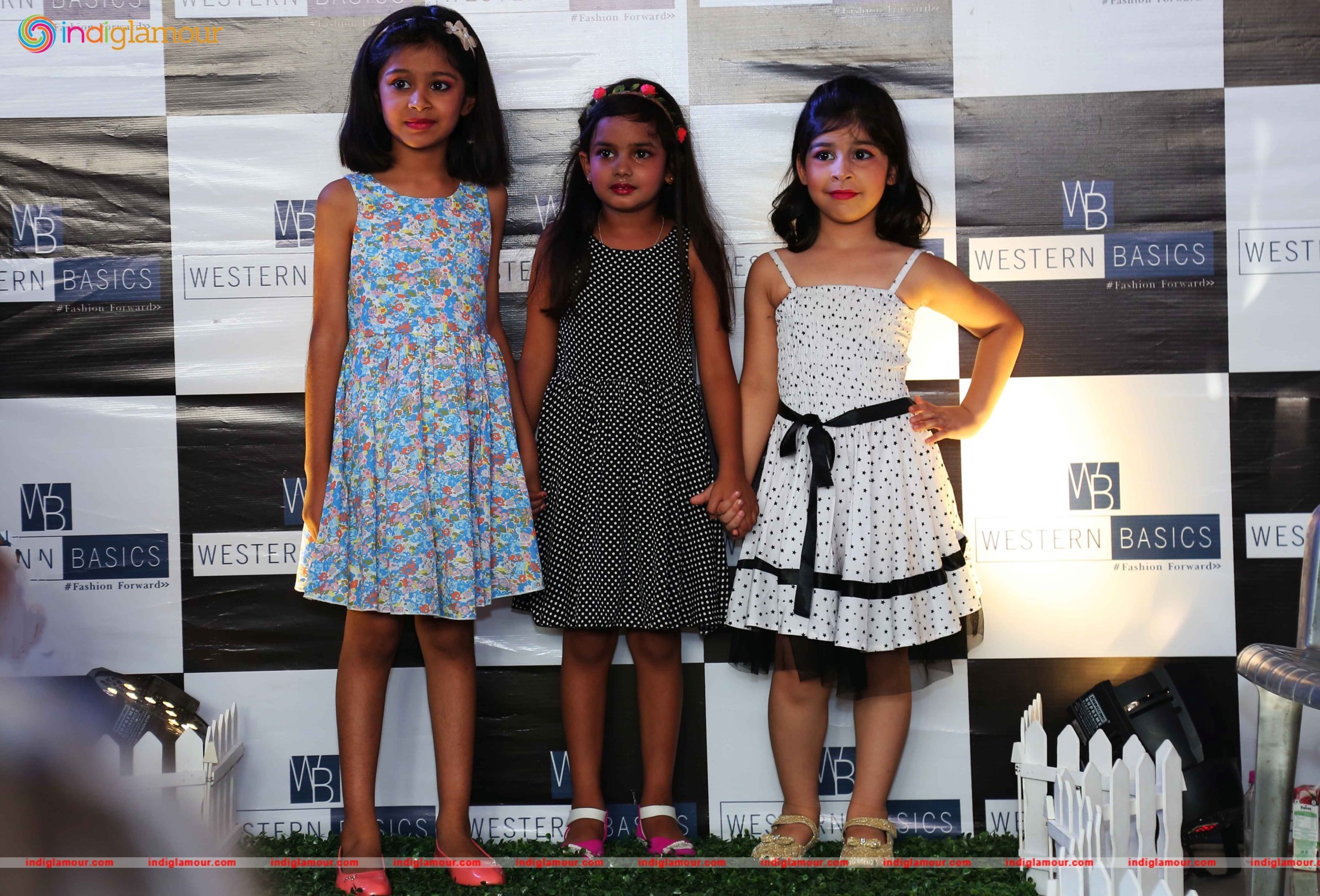 Mugdha Godse Graced the Inauguration of Western Basics Kids Fashion Wear Store Event hd photo