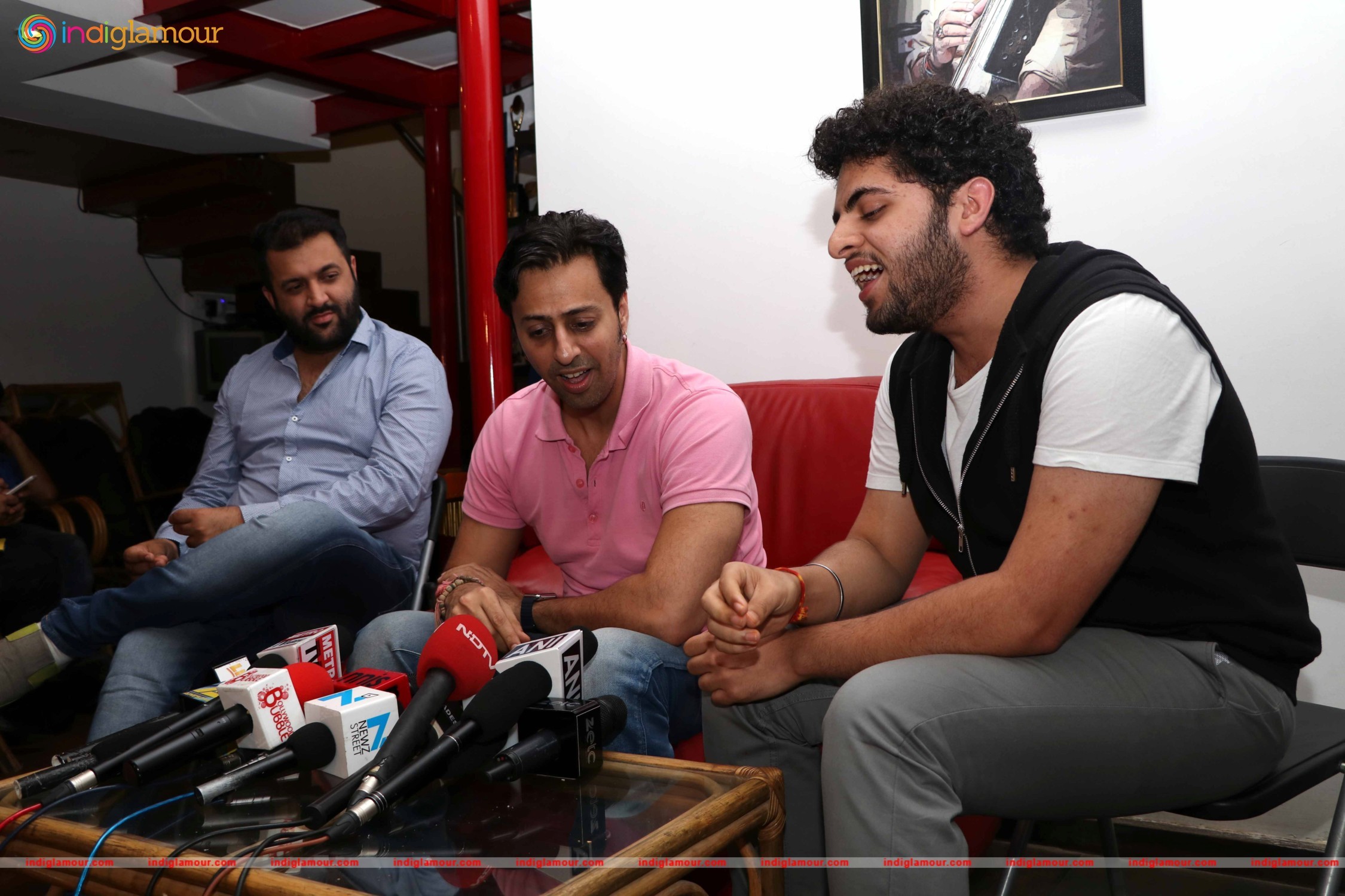 Salim Merchant Celebrates his IPL Single Ek India Happy Wala Event hd photo