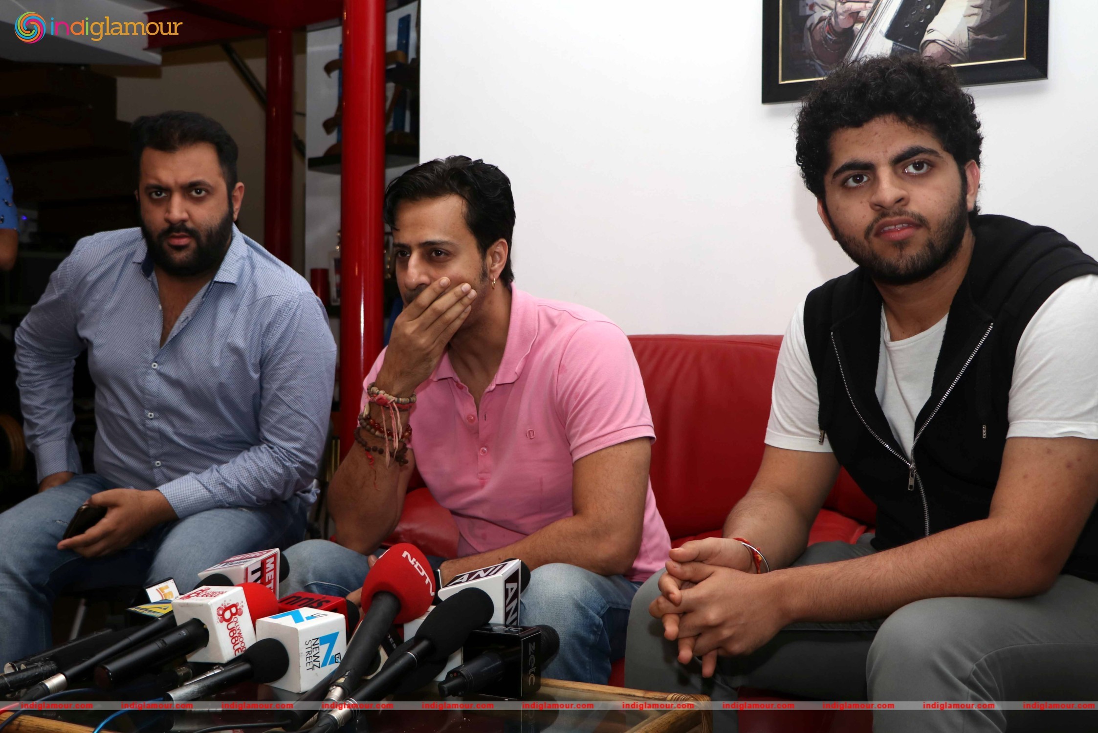 Salim Merchant Celebrates his IPL Single Ek India Happy Wala Event hd photo