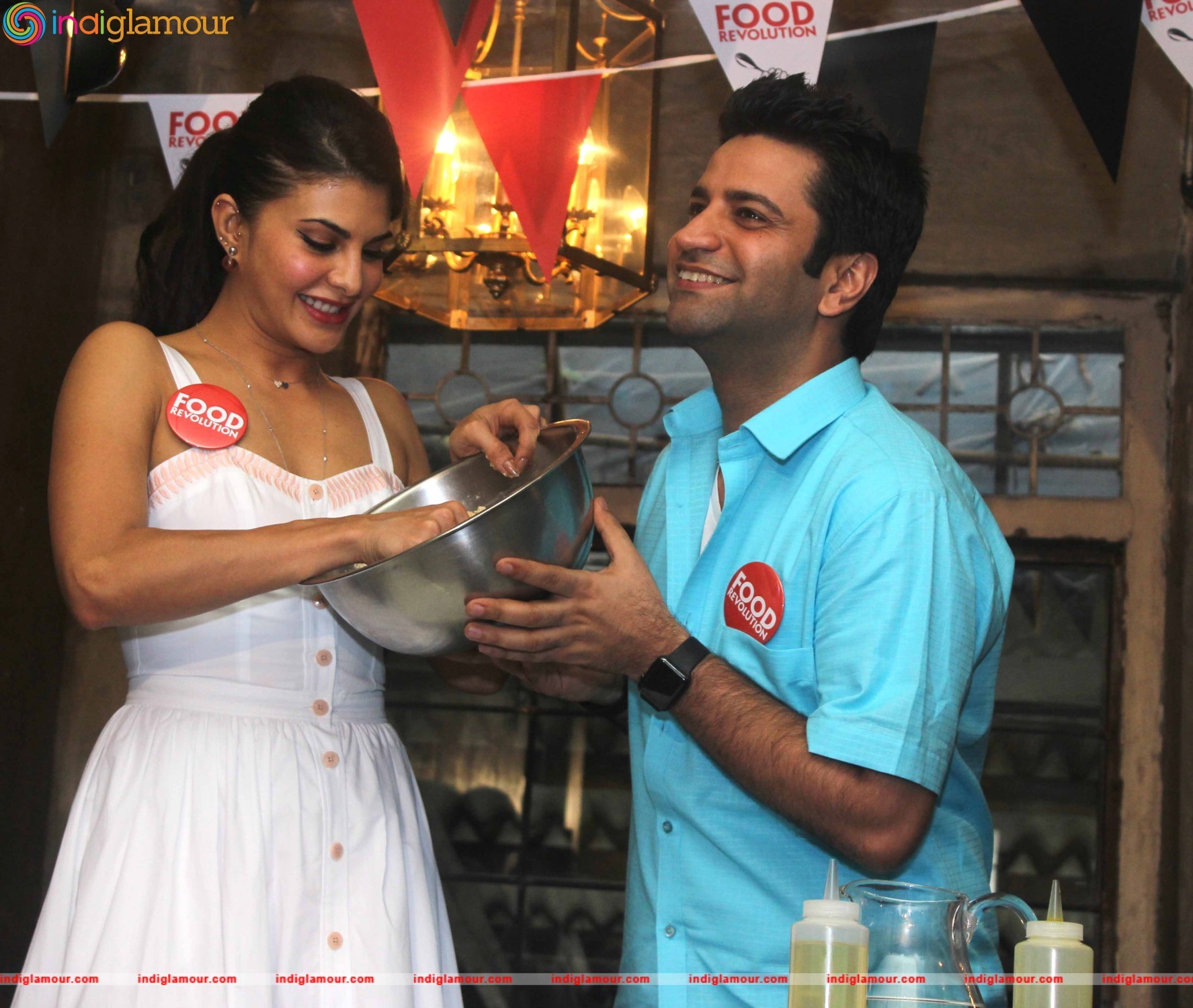 Jacqueline Fernandez and Chef Kunal Kapur Cook on Food Foundation Day Event hd photo