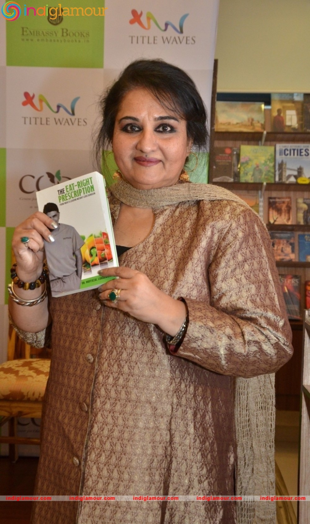 Book Launch of Dr Muffazal Lakdawalas The Eat Right Prescription Event hd photo