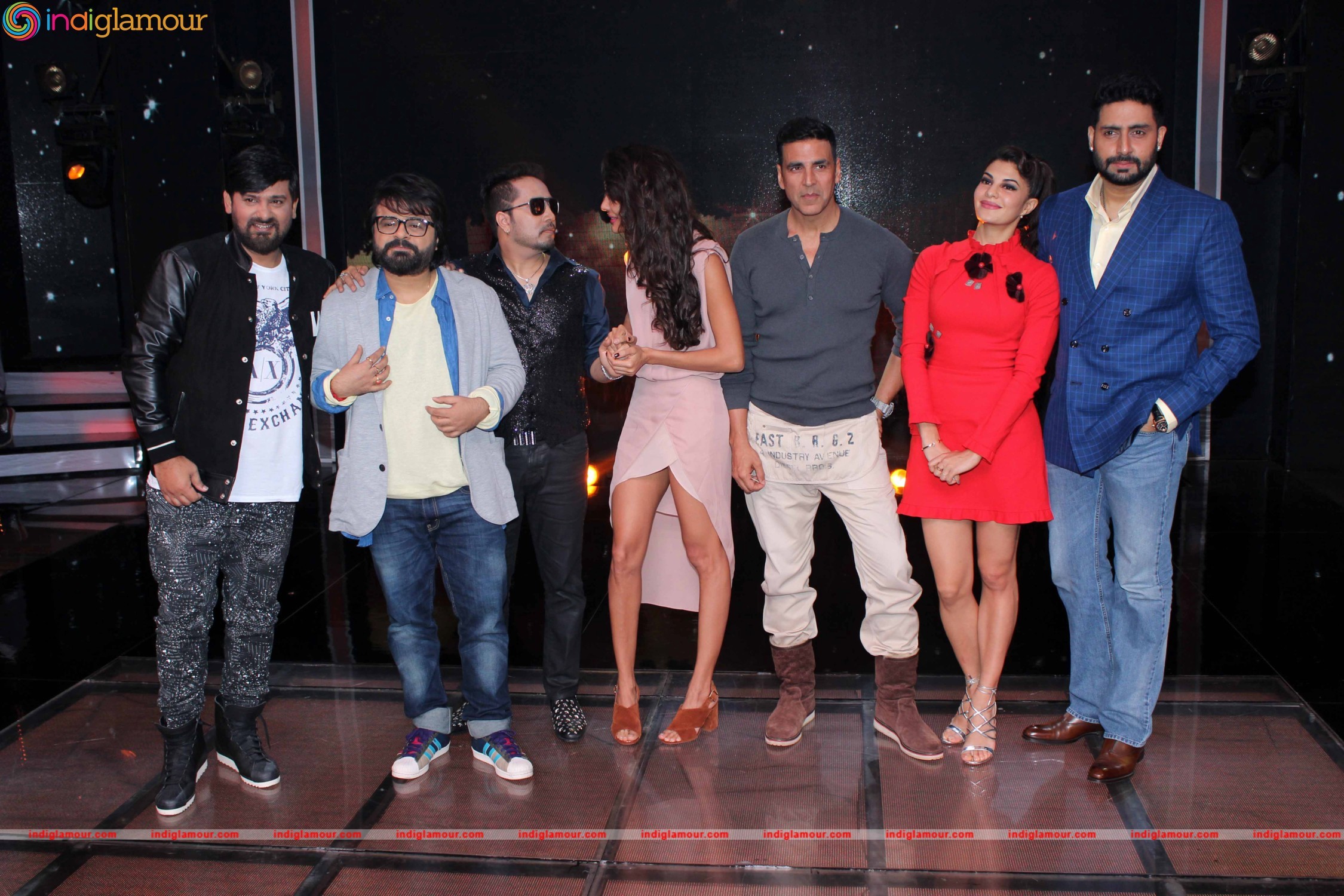 Starcast of Film Housefull 3 Promote their Movie on the Set of Sa Re Ga Ma Event hd photo