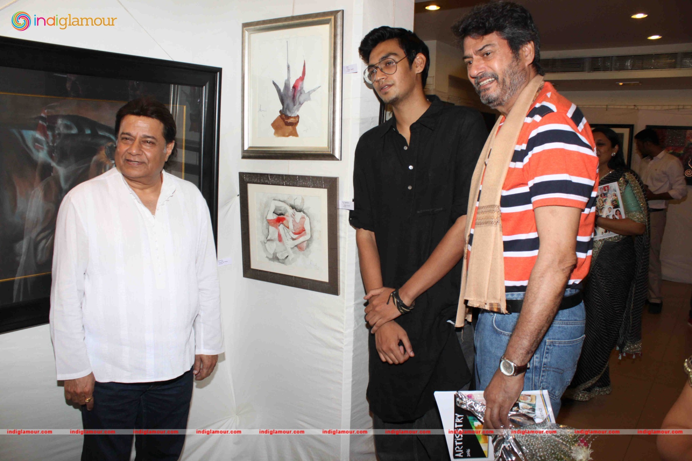 Prem Chopra Inaugurates Art Exhibition Event hd photo