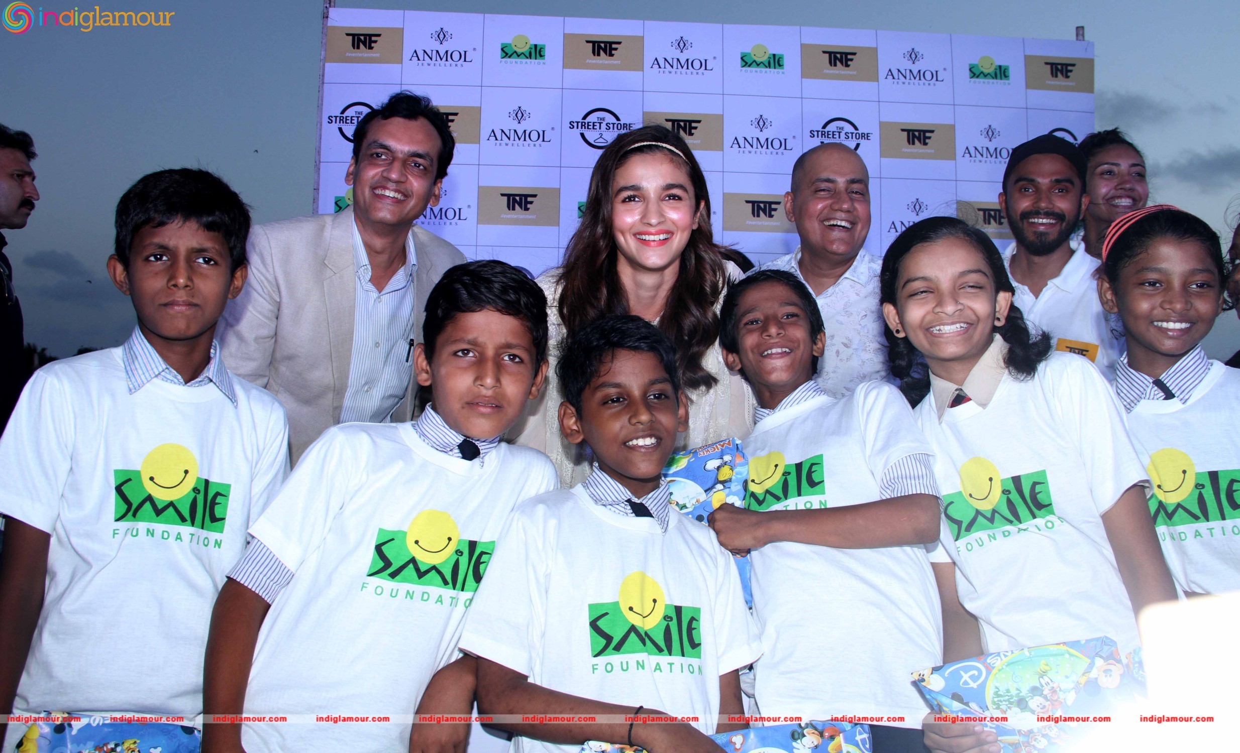 Alia Bhatt During the First Ever Pop up Store The Street Store Event hd photo