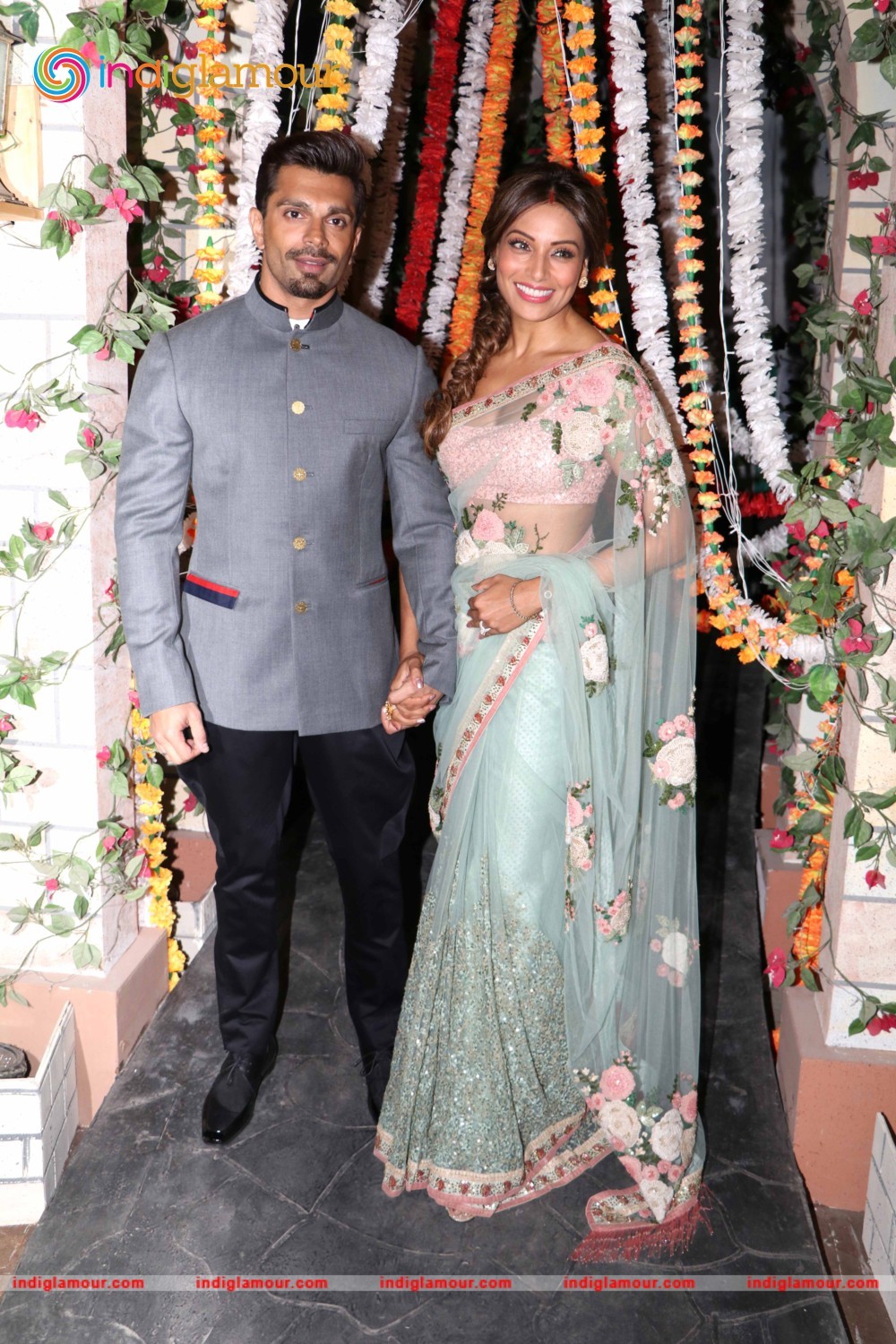 Bipasha Basu and Karan Singh Grover on The Kapil Sharma Show Event hd photo