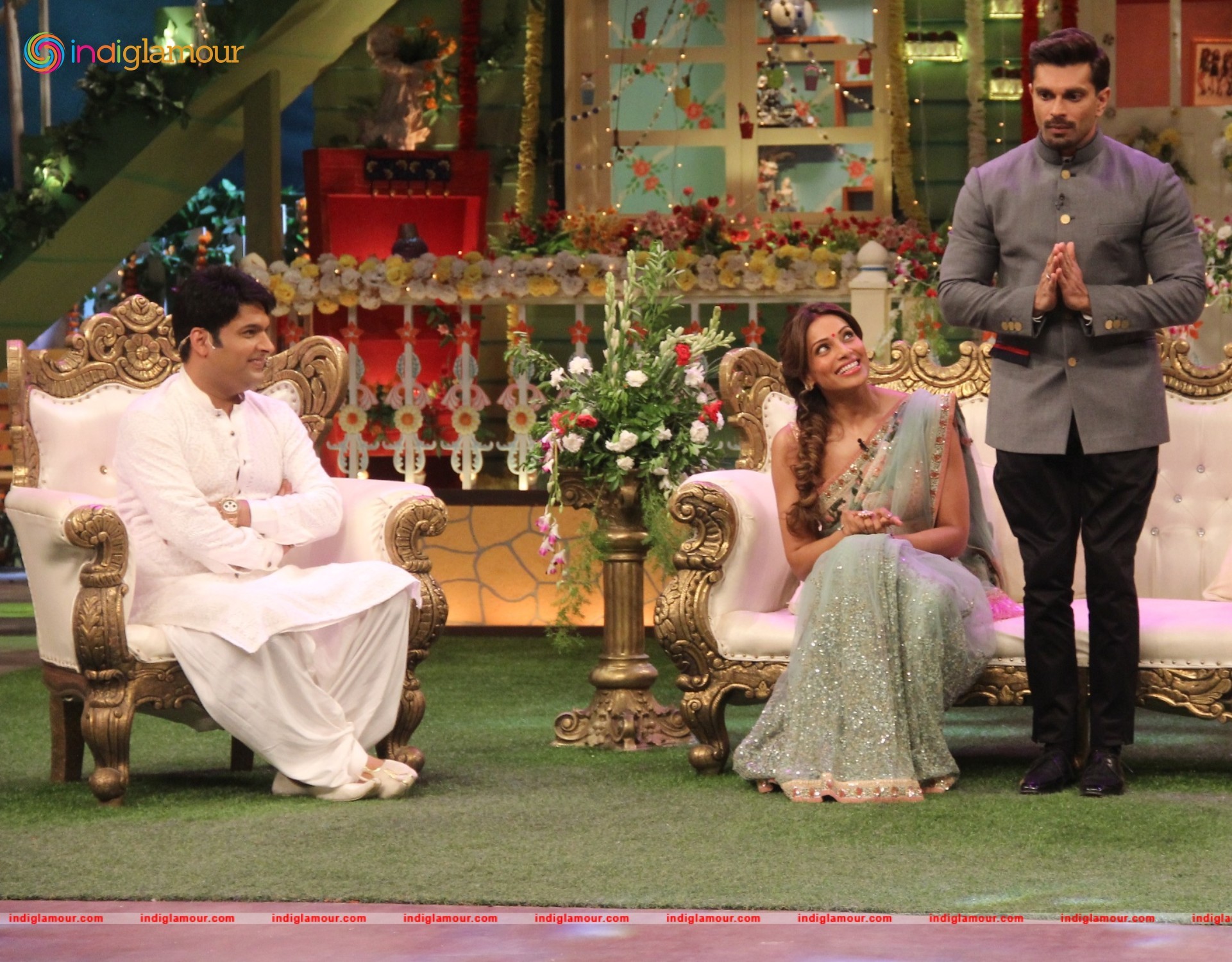 Bipasha Basu and Karan Singh Grover on The Kapil Sharma Show Event hd photo