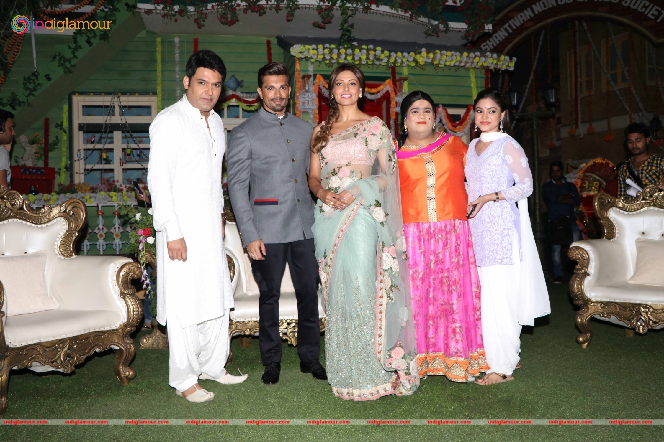 Bipasha Basu and Karan Singh Grover on The Kapil Sharma Show Event hd photo
