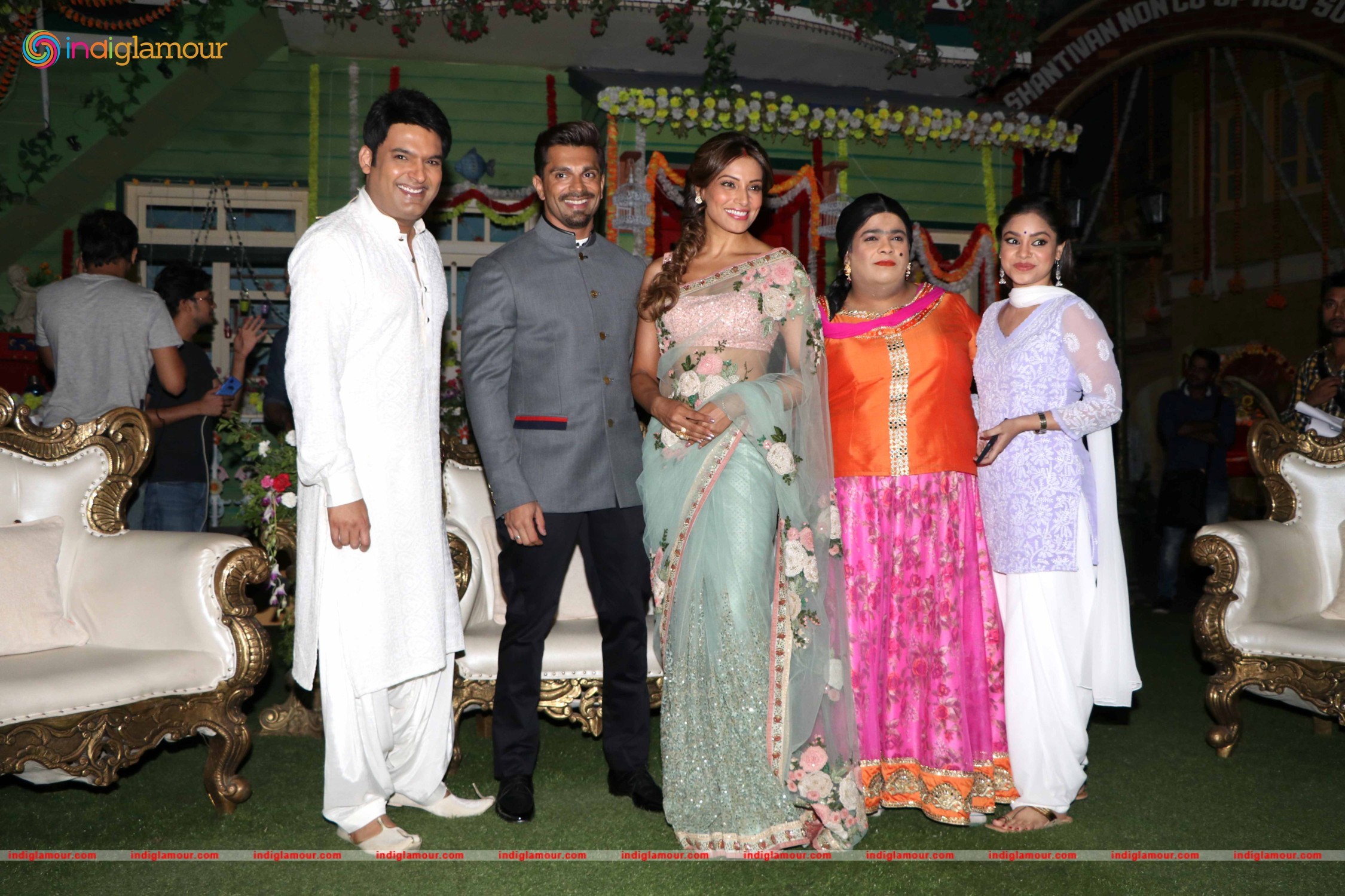 Bipasha Basu and Karan Singh Grover on The Kapil Sharma Show Event hd photo