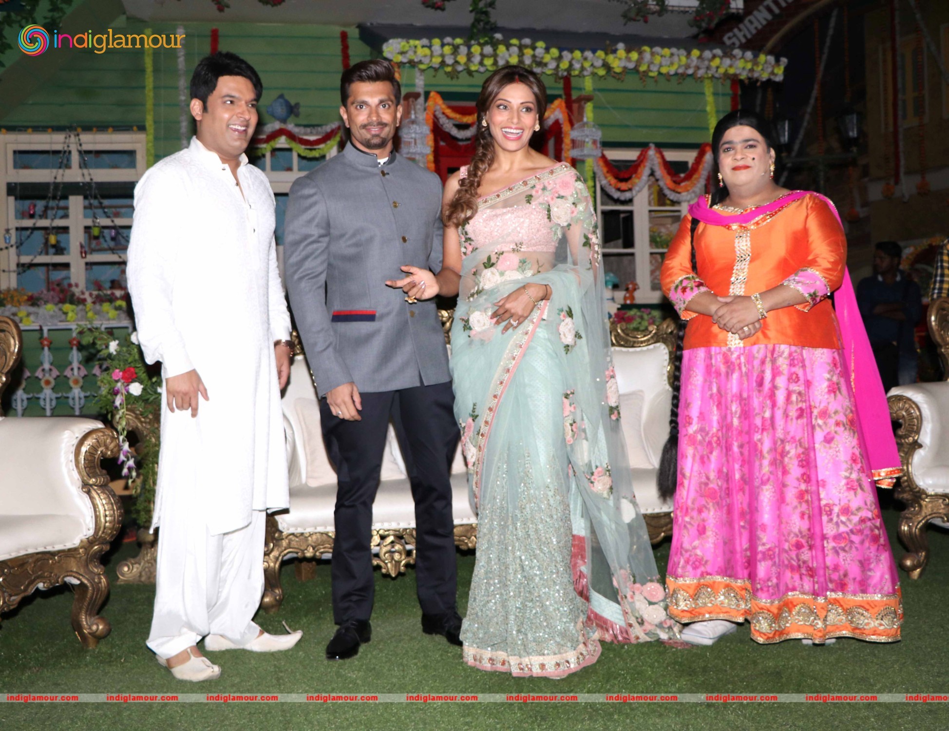 Bipasha Basu and Karan Singh Grover on The Kapil Sharma Show Event hd photo