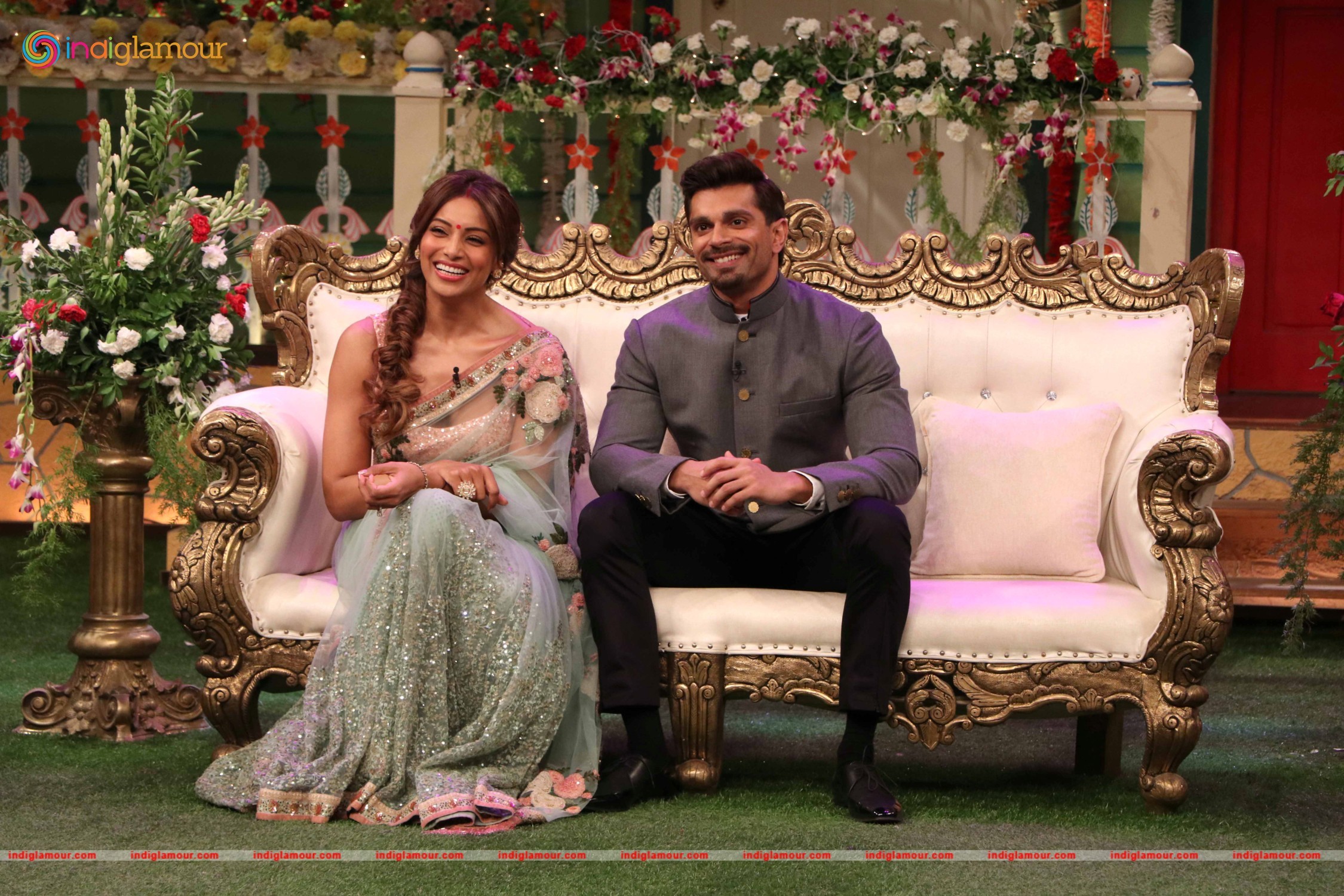 Bipasha Basu and Karan Singh Grover on The Kapil Sharma Show Event hd photo