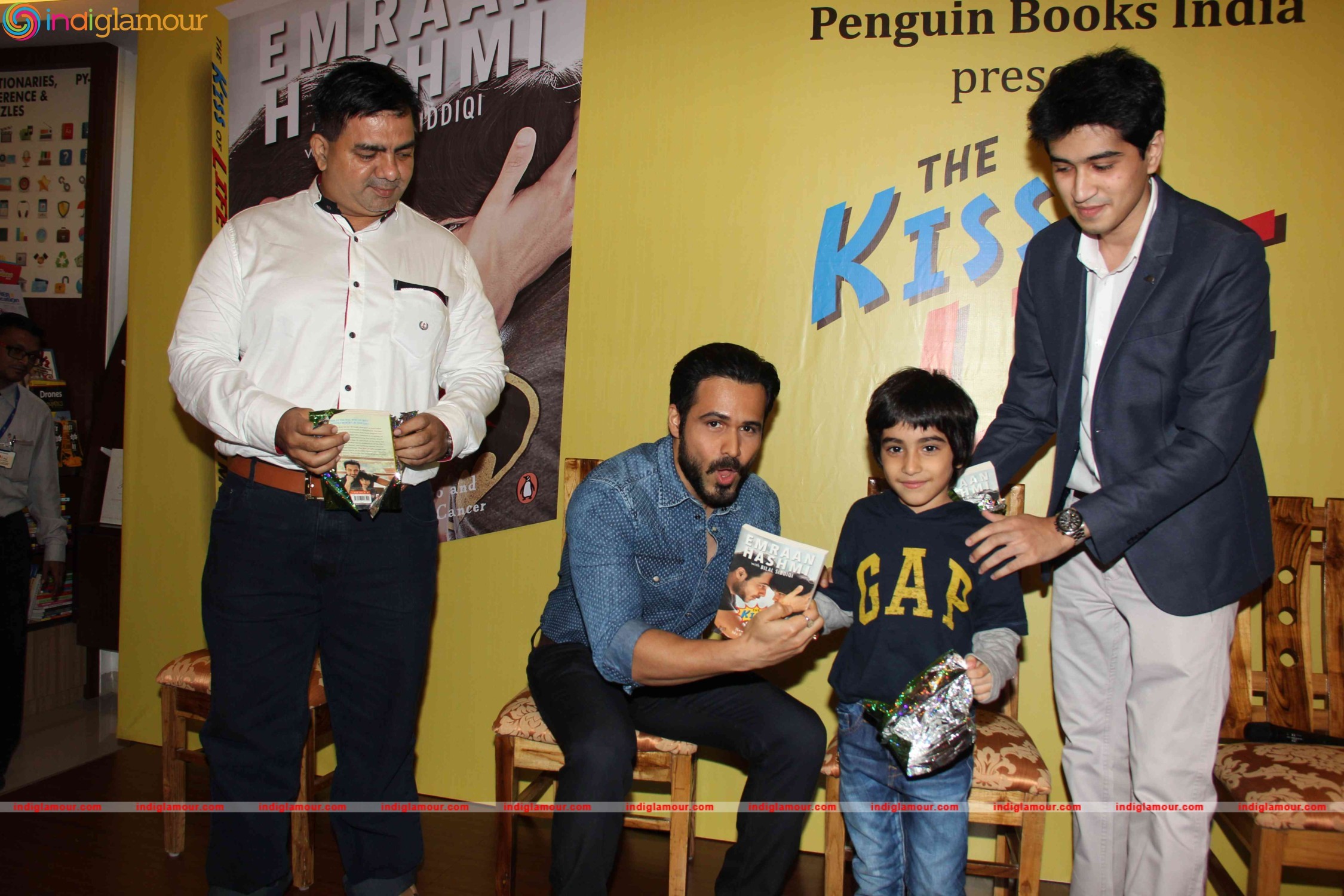 Emraan Hashmi Releases the Book The Kiss of Life Event hd photo