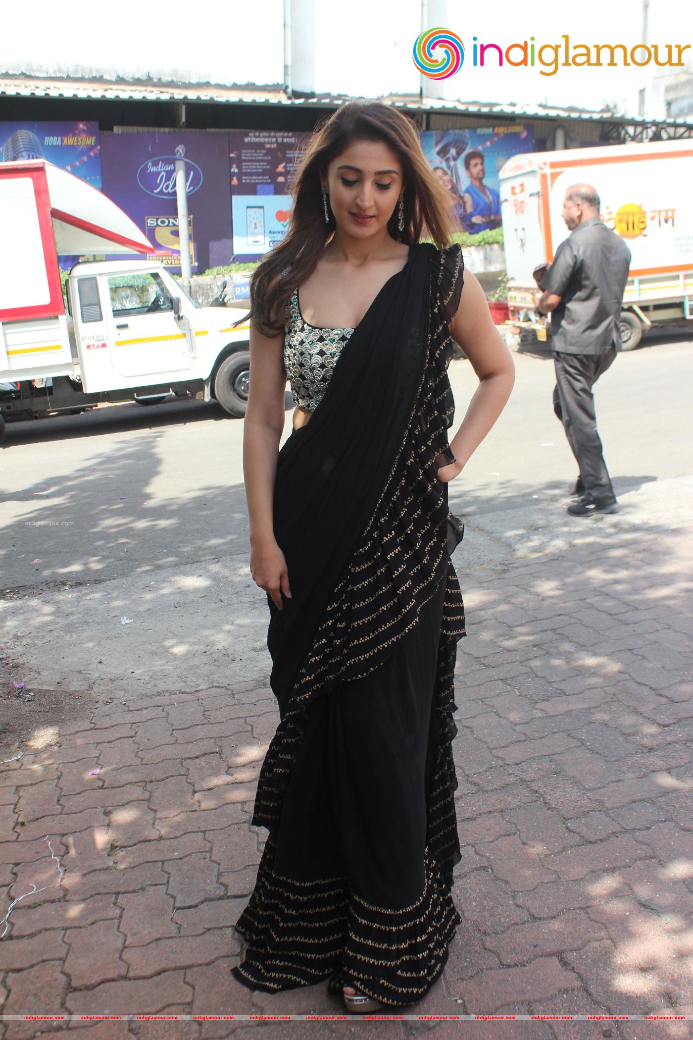 Dhavnai Bhanushali indian idol set Filmcity mumbai PHOTOS Event hd photo