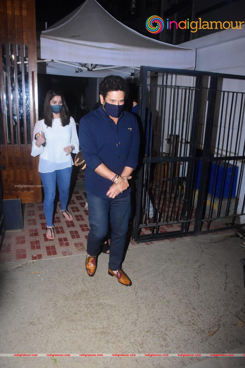Sachin Tendulkar And Family Event hd photo