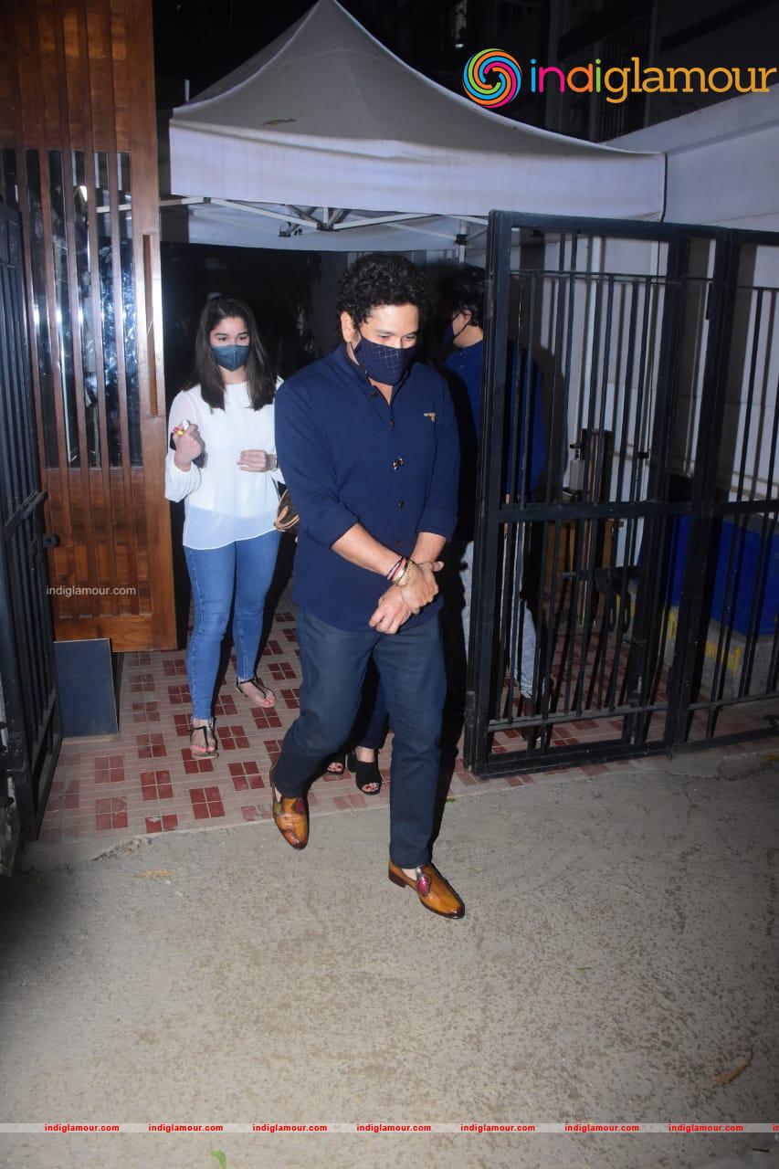 Sachin Tendulkar And Family Event hd photo