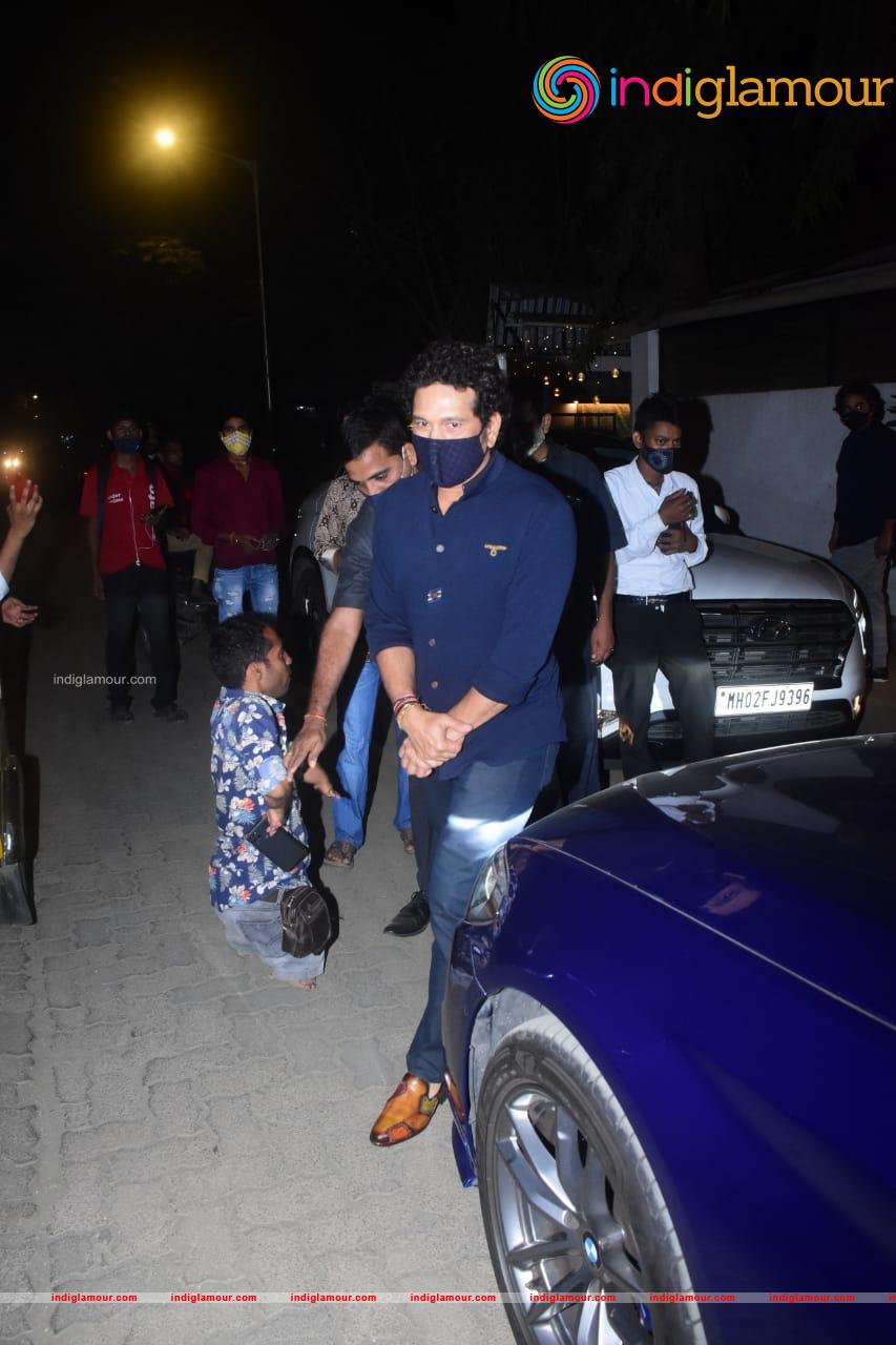 Sachin Tendulkar And Family Event hd photo