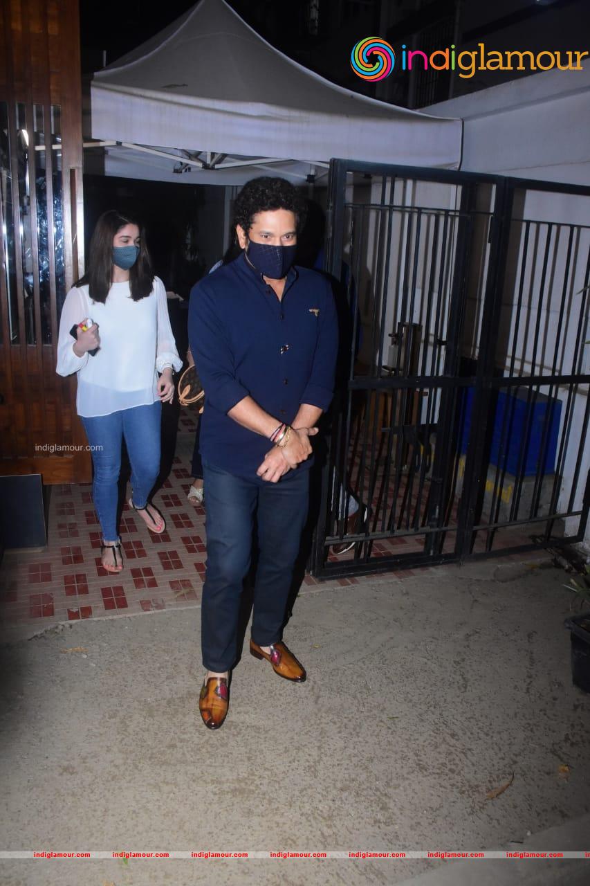 Sachin Tendulkar And Family Event hd photo