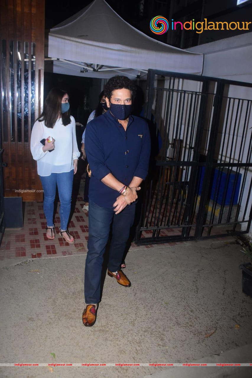 Sachin Tendulkar And Family Event hd photo