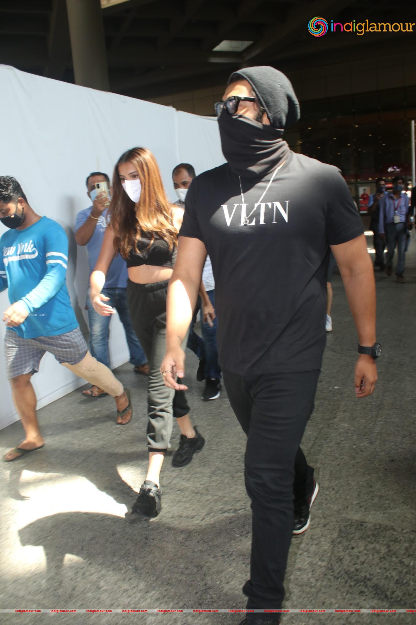 Arjun Kapoor and Tara Sutaria Event hd photo