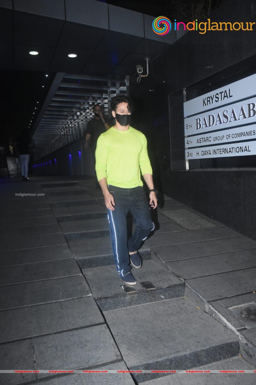 Disha Patani and Tiger Shroff Event hd photo