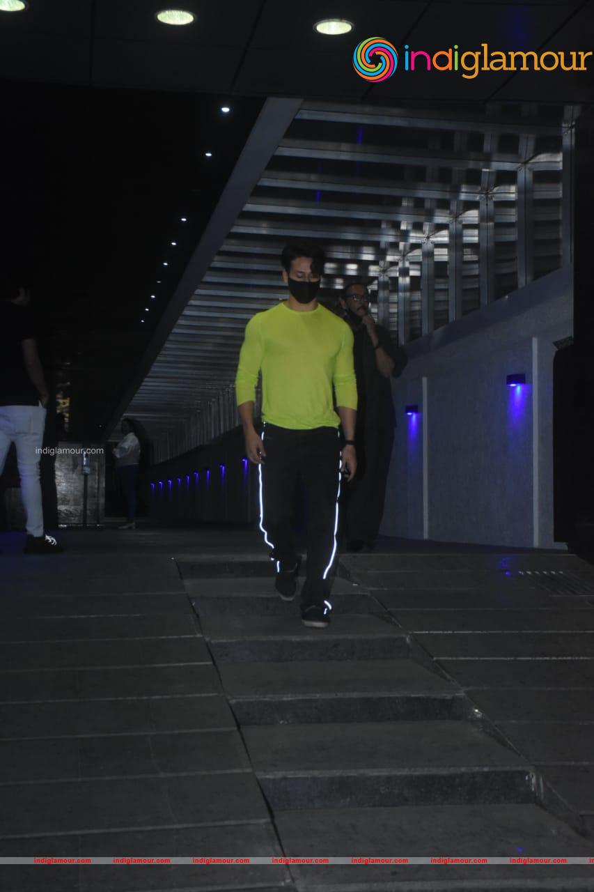 Disha Patani and Tiger Shroff Event hd photo