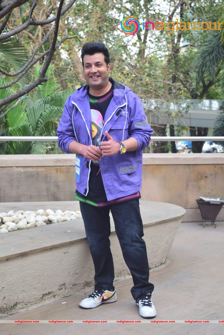 Janhvi Kapoor and Varun Sharma At Novotel PHOTO Event hd photo