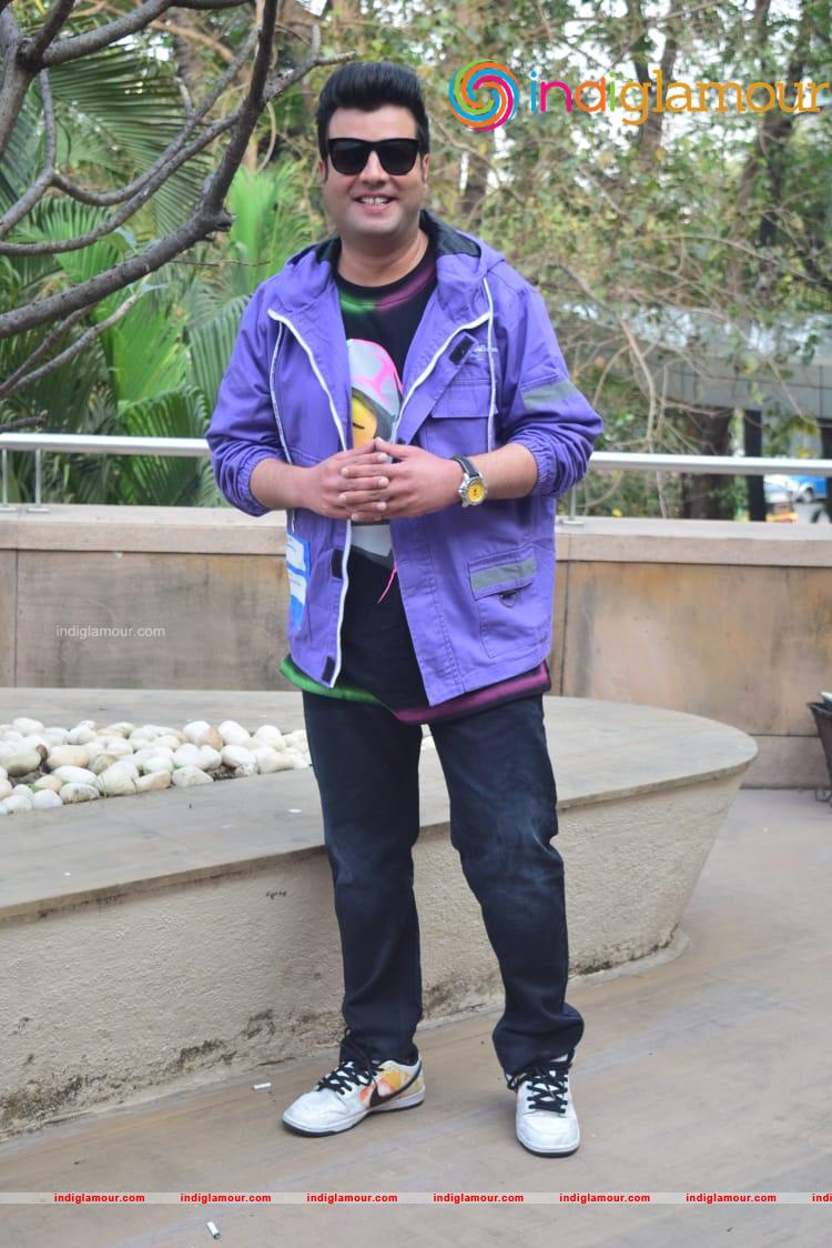 Janhvi Kapoor and Varun Sharma At Novotel PHOTO Event hd photo