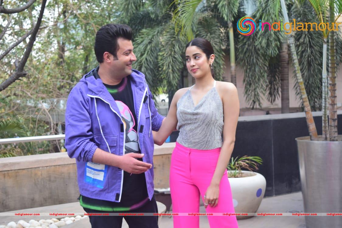 Janhvi Kapoor and Varun Sharma At Novotel PHOTO Event hd photo