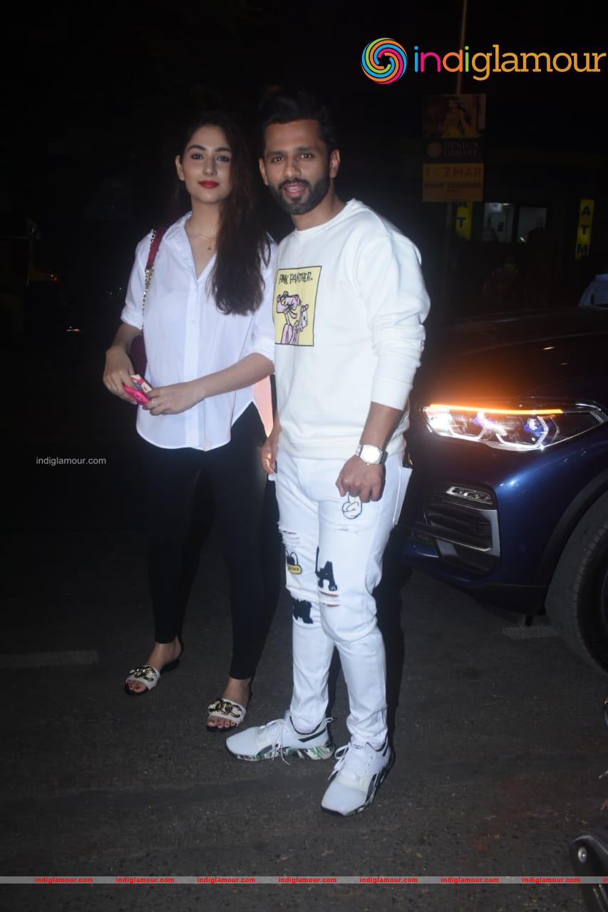 Rahul Vaidya and Disha Parmar Event hd photo