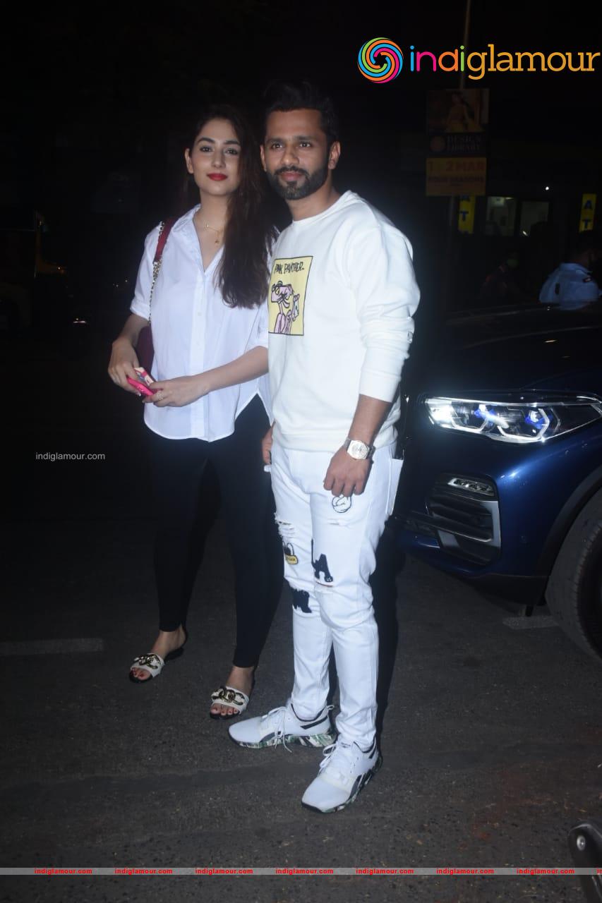Rahul Vaidya and Disha Parmar Event hd photo