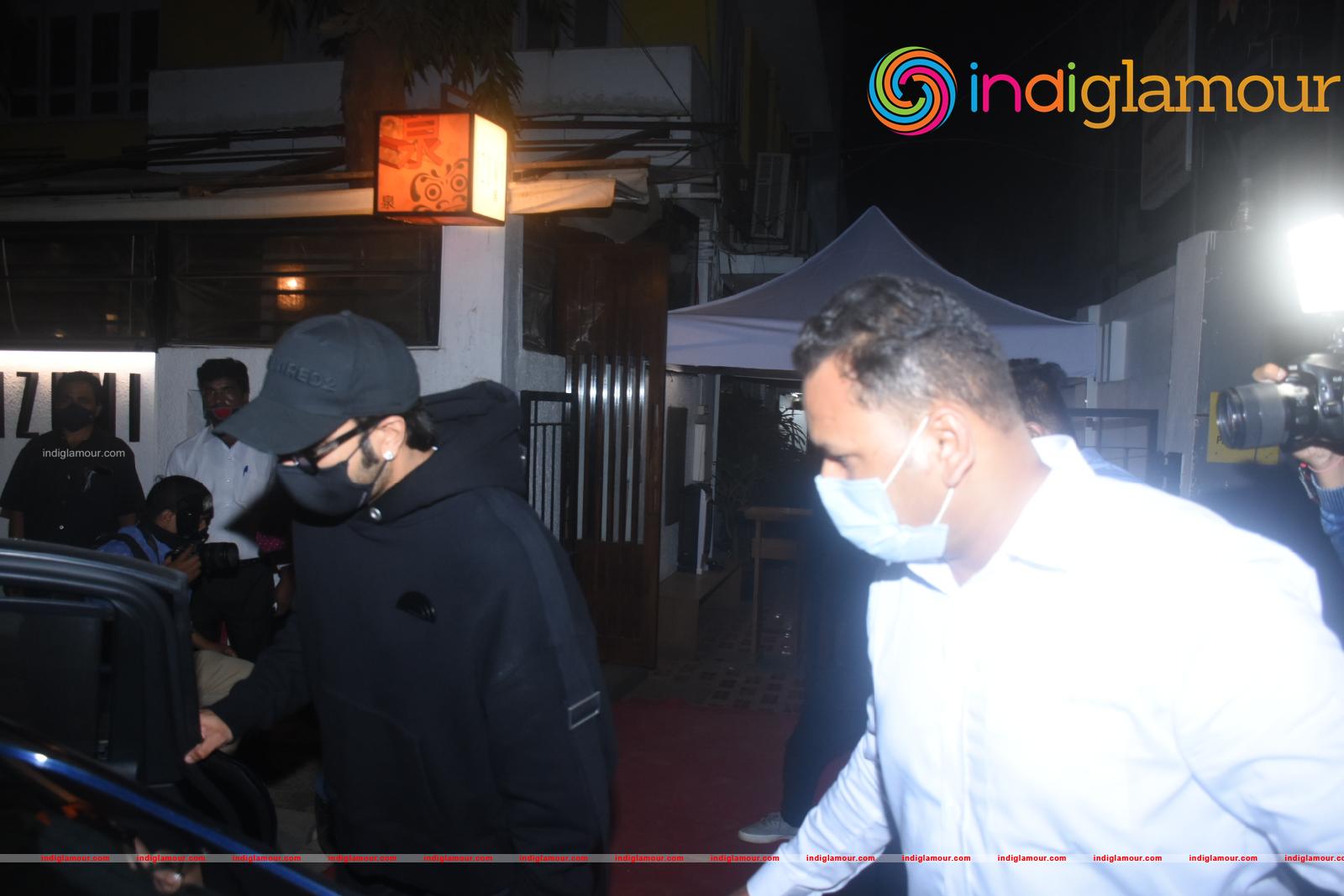 Deepika Padukone and Ranveer Singh Event hd photo