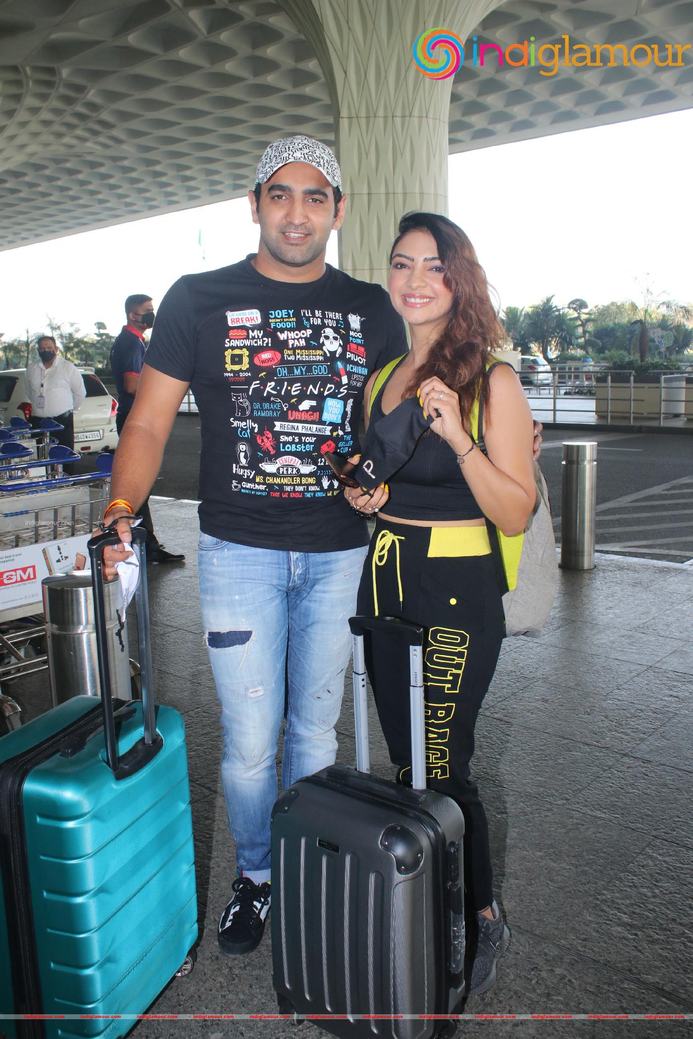 Pooja Banerjee and Husband Sandeep Sejwal Event hd photo