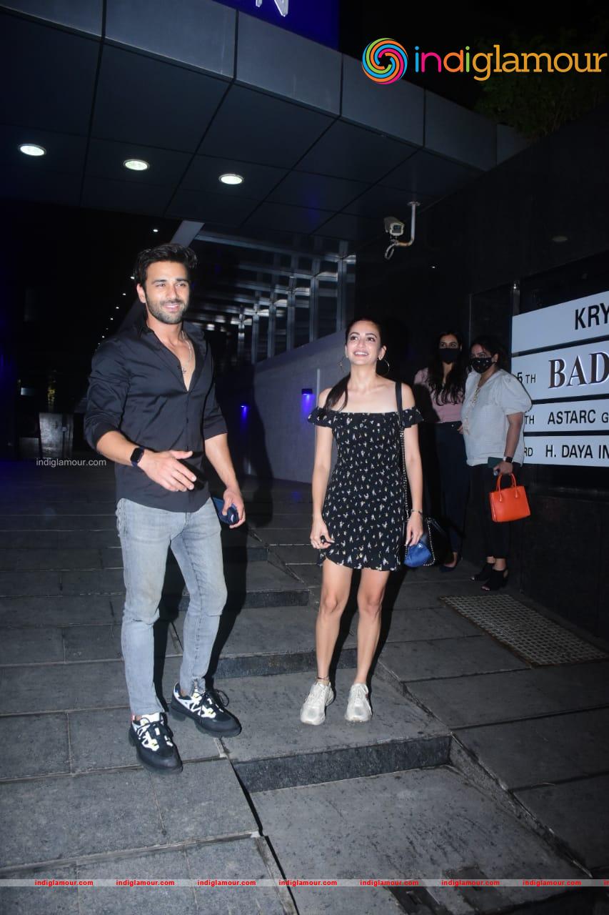 Kriti Kharbanda and Pulkit Samrat Event hd photo