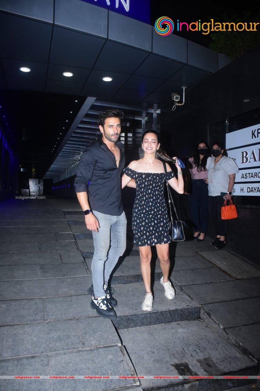 Kriti Kharbanda and Pulkit Samrat Event hd photo