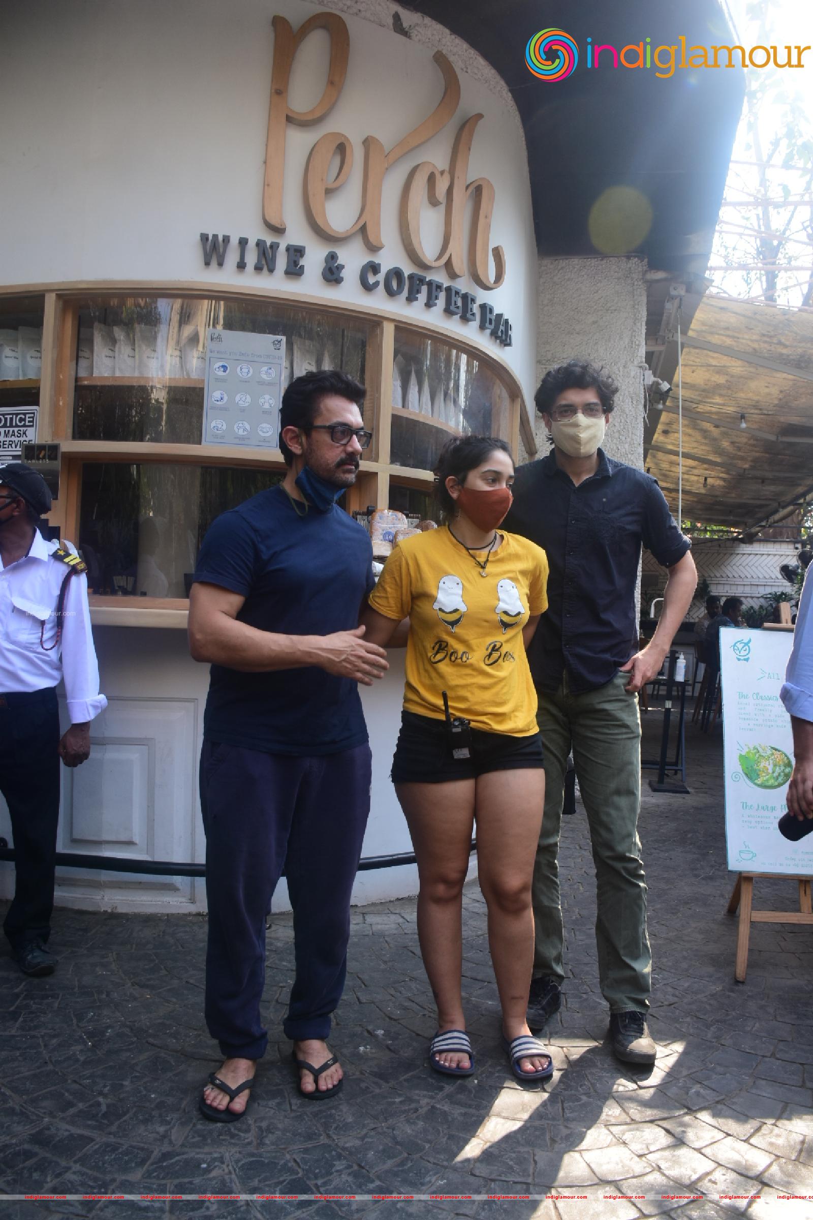 Amir Khan With Daughter Ira and Son Junaid Event hd photo