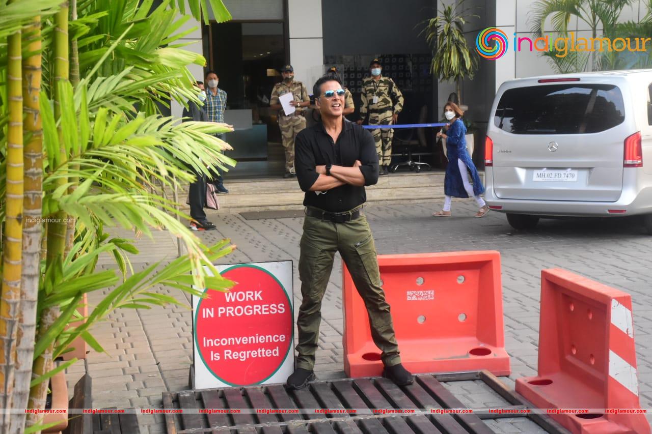 Akshay Kumar Jacqueline Fernandez Nushrat Bharucha Event hd photo