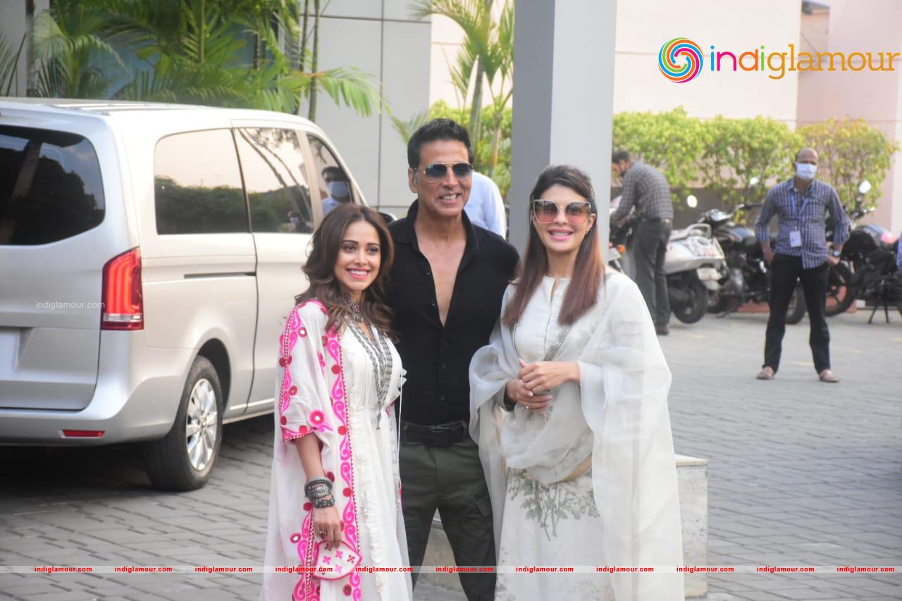 Akshay Kumar Jacqueline Fernandez Nushrat Bharucha Event hd photo