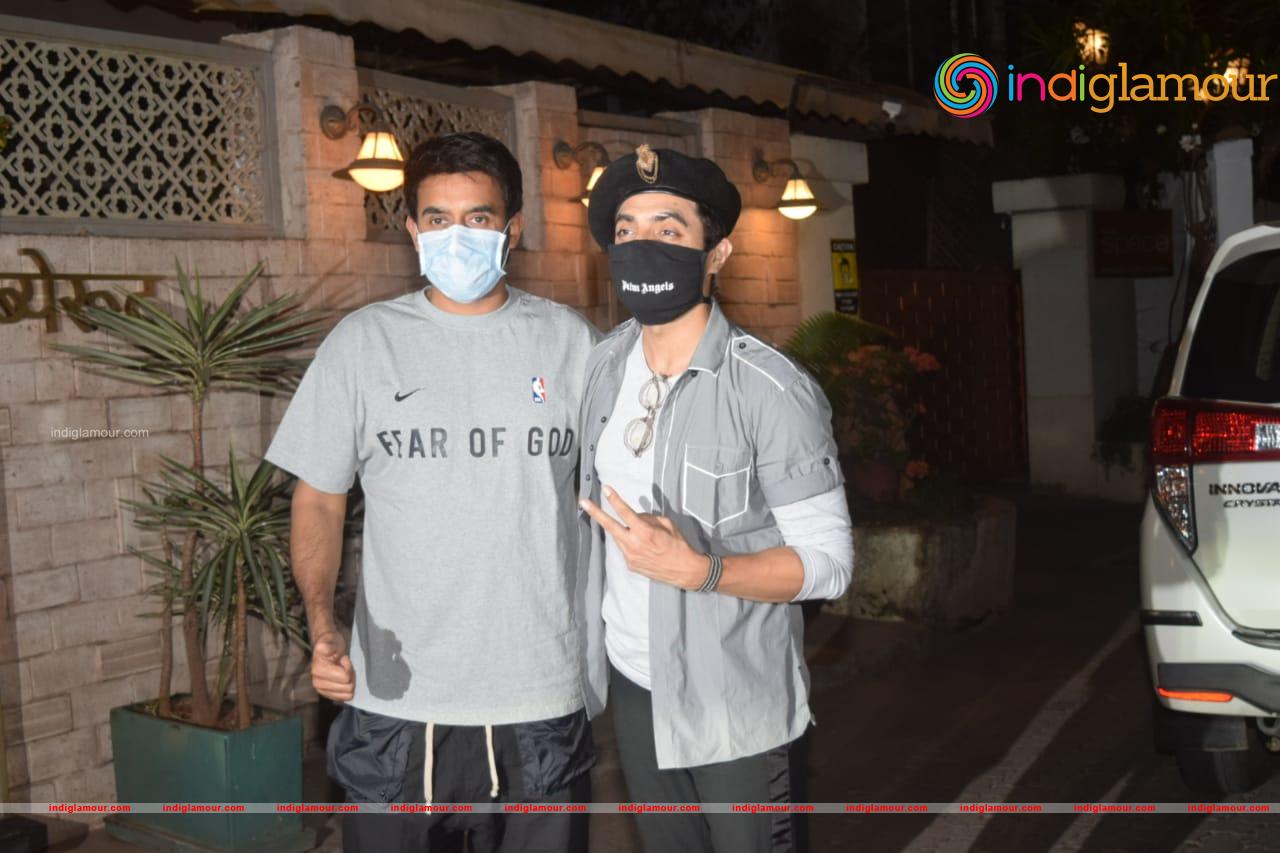 Aparshakti Khurana and Shashank Khaitan Event hd photo