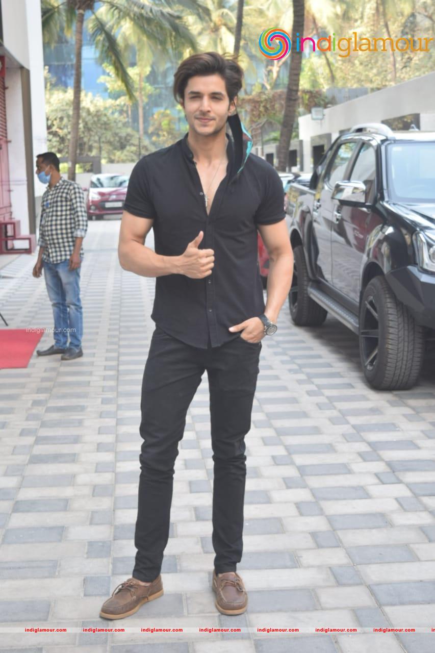 John Sidharth Gupta And Emraan Hashmi Event hd photo