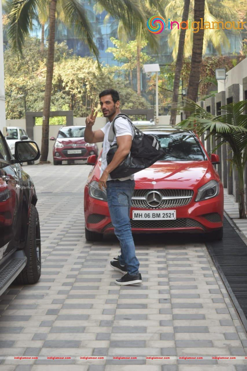 John Sidharth Gupta And Emraan Hashmi Event hd photo
