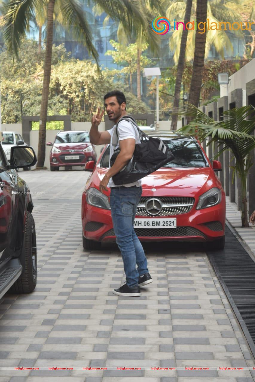 John Sidharth Gupta And Emraan Hashmi Event hd photo