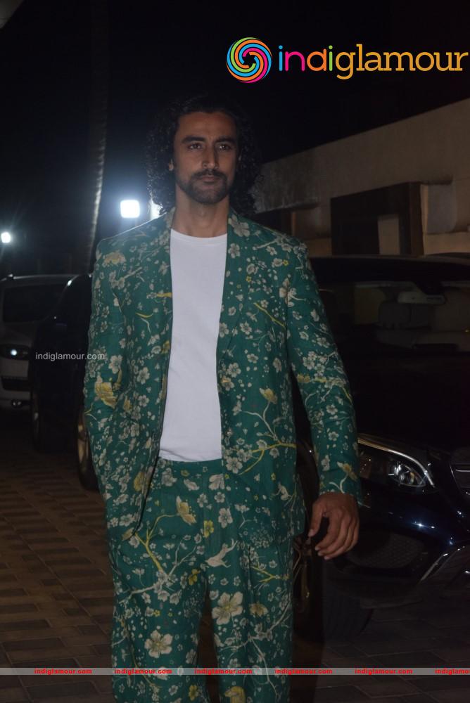 Kunal Kapoor Mouni Roy and Amyra Dastur Event hd photo