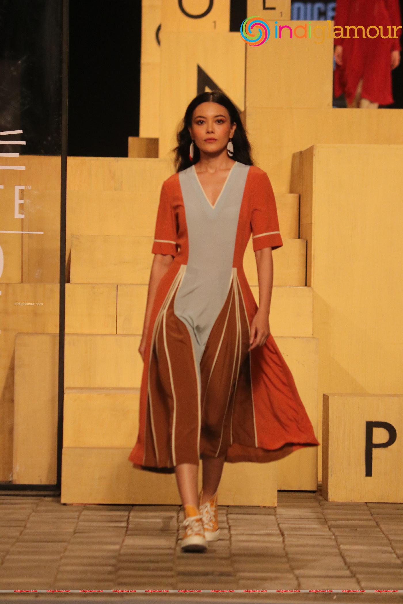 Ananya Panday At Lakme Fashion Week Day 3 Event hd photo
