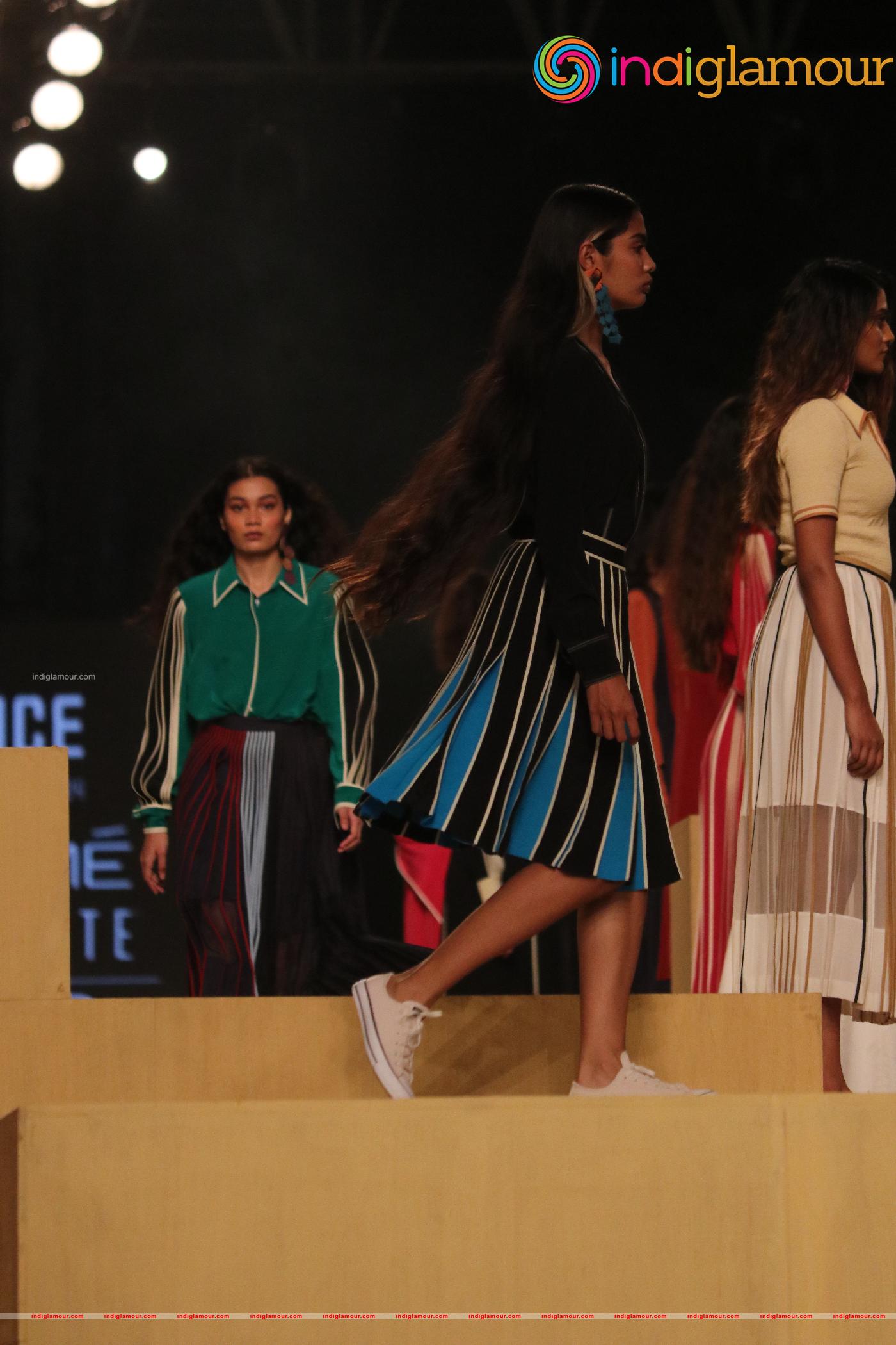 Ananya Panday At Lakme Fashion Week Day 3 Event hd photo