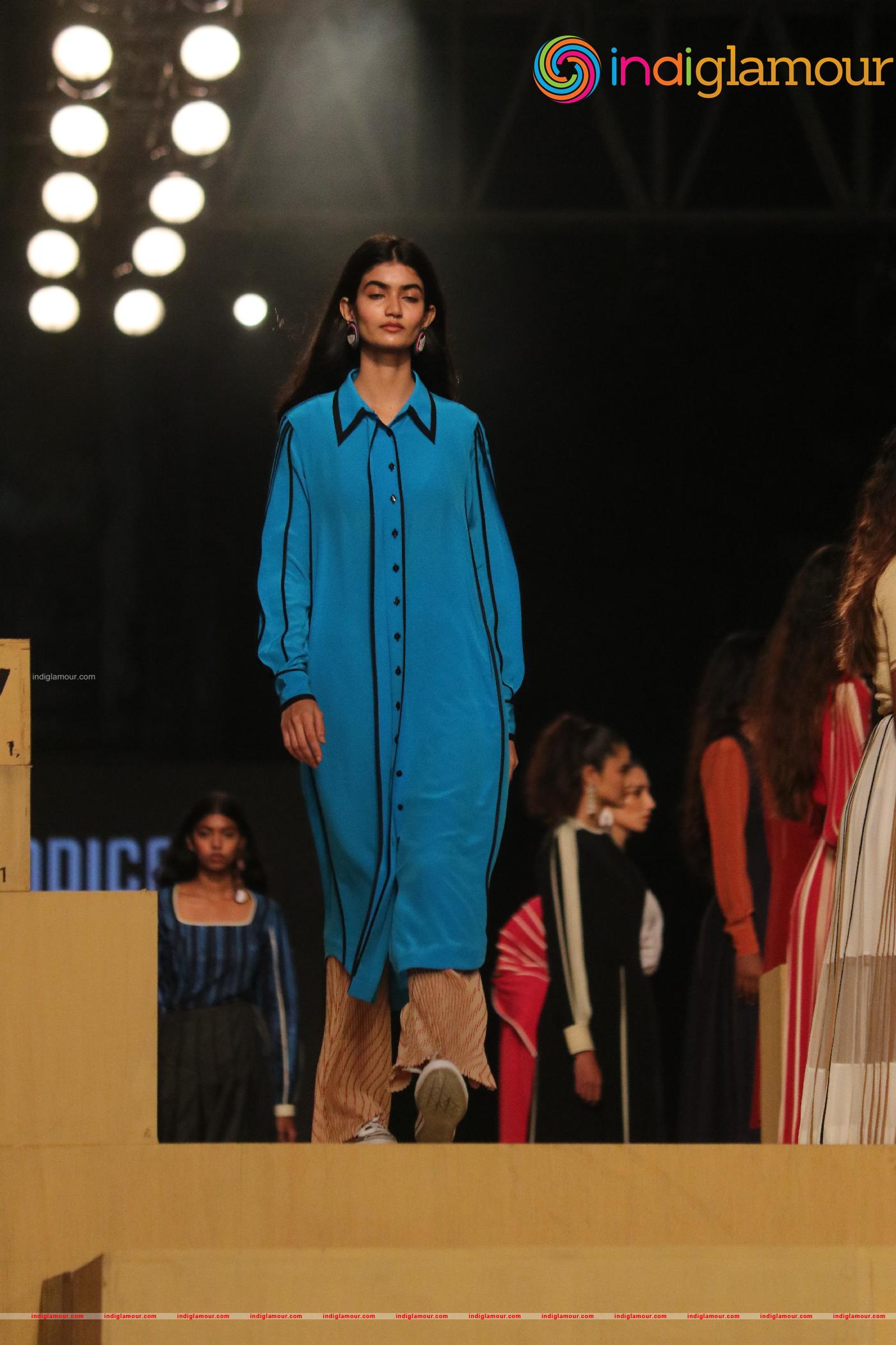 Ananya Panday At Lakme Fashion Week Day 3 Event hd photo
