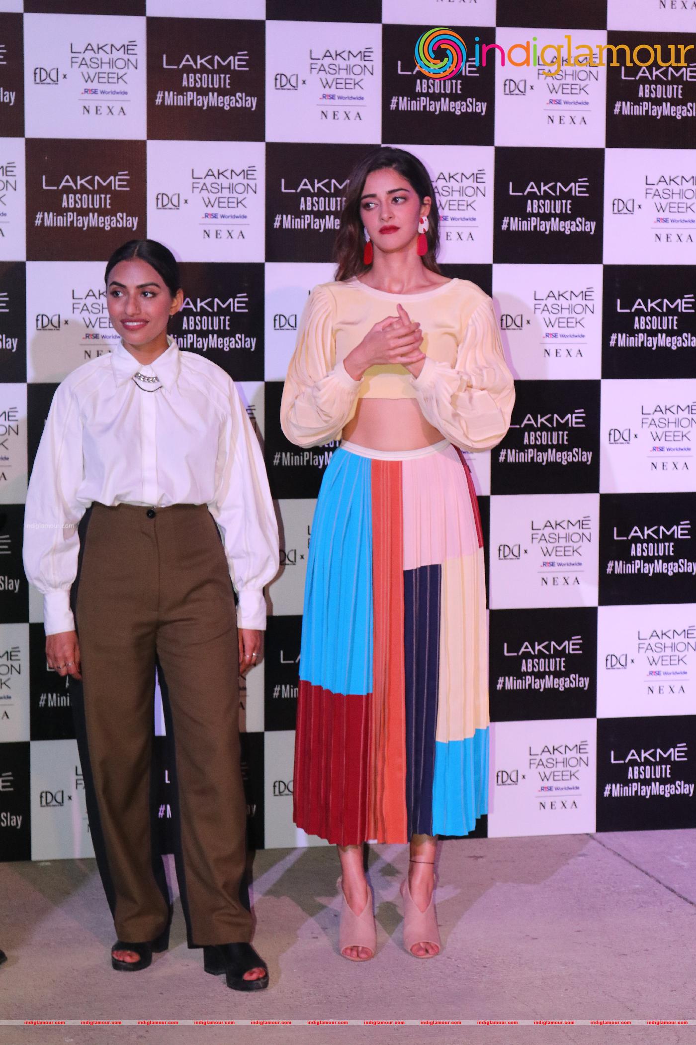 Ananya Panday At Lakme Fashion Week Day 3 Event hd photo