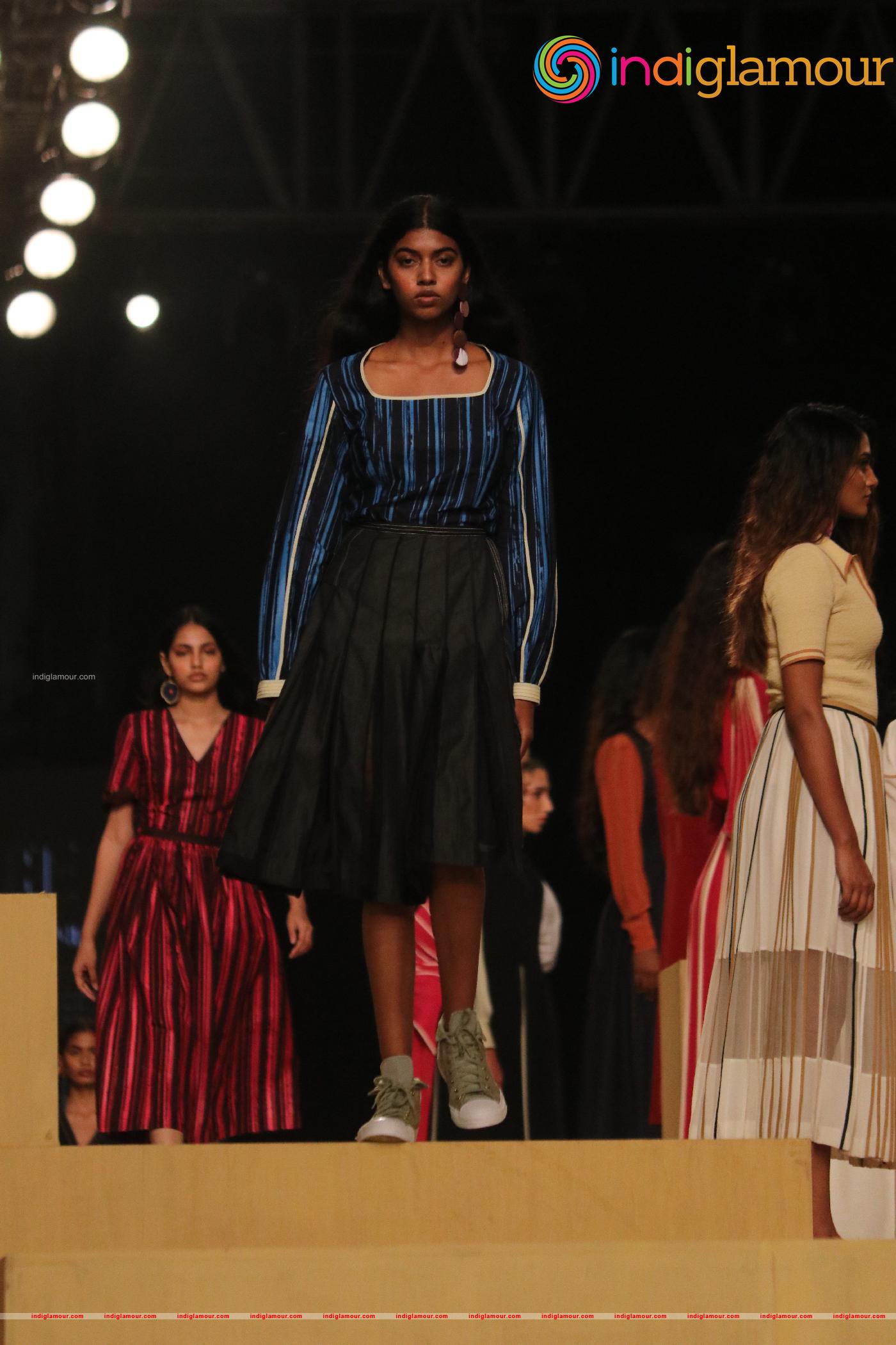 Ananya Panday At Lakme Fashion Week Day 3 Event hd photo