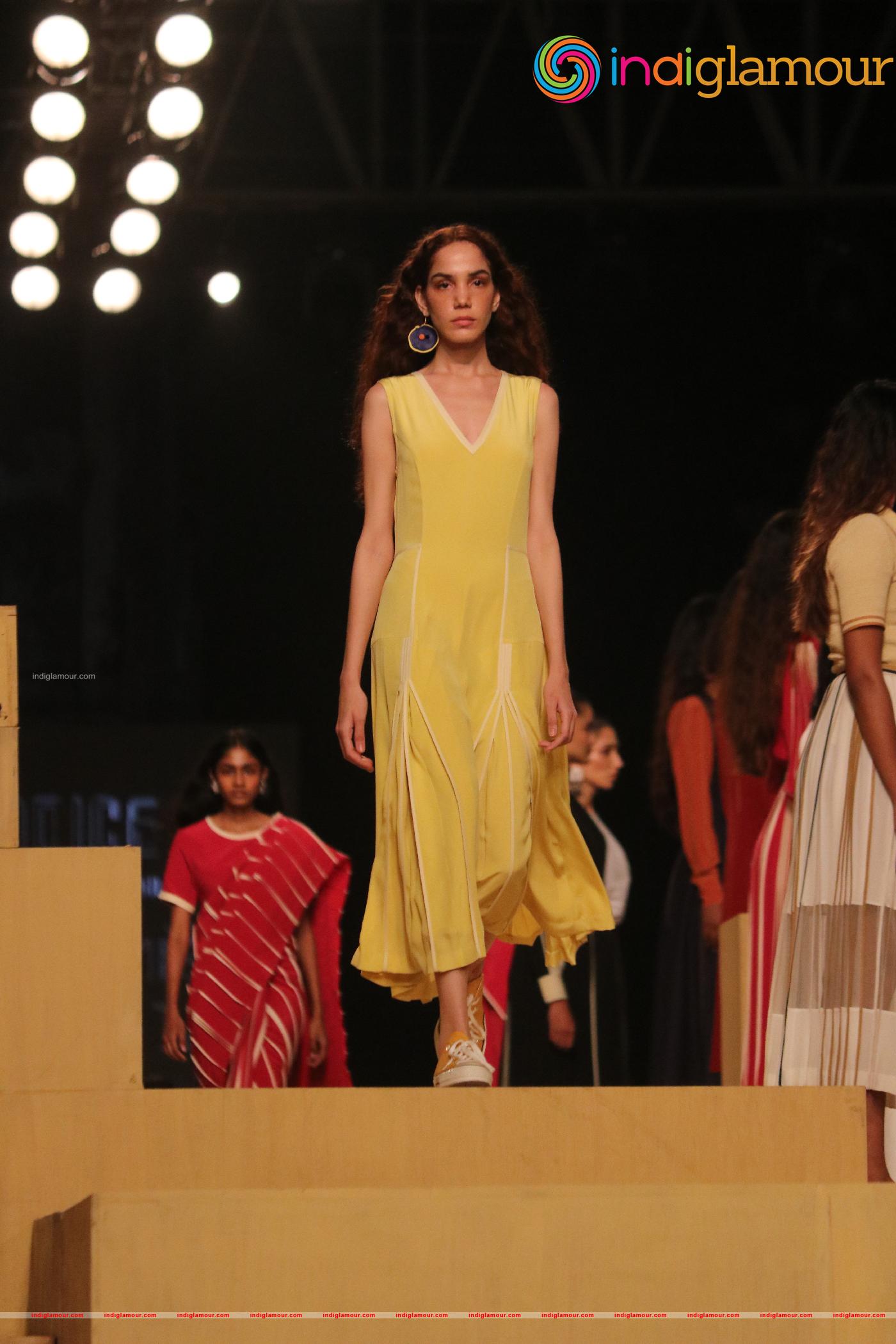 Ananya Panday At Lakme Fashion Week Day 3 Event hd photo