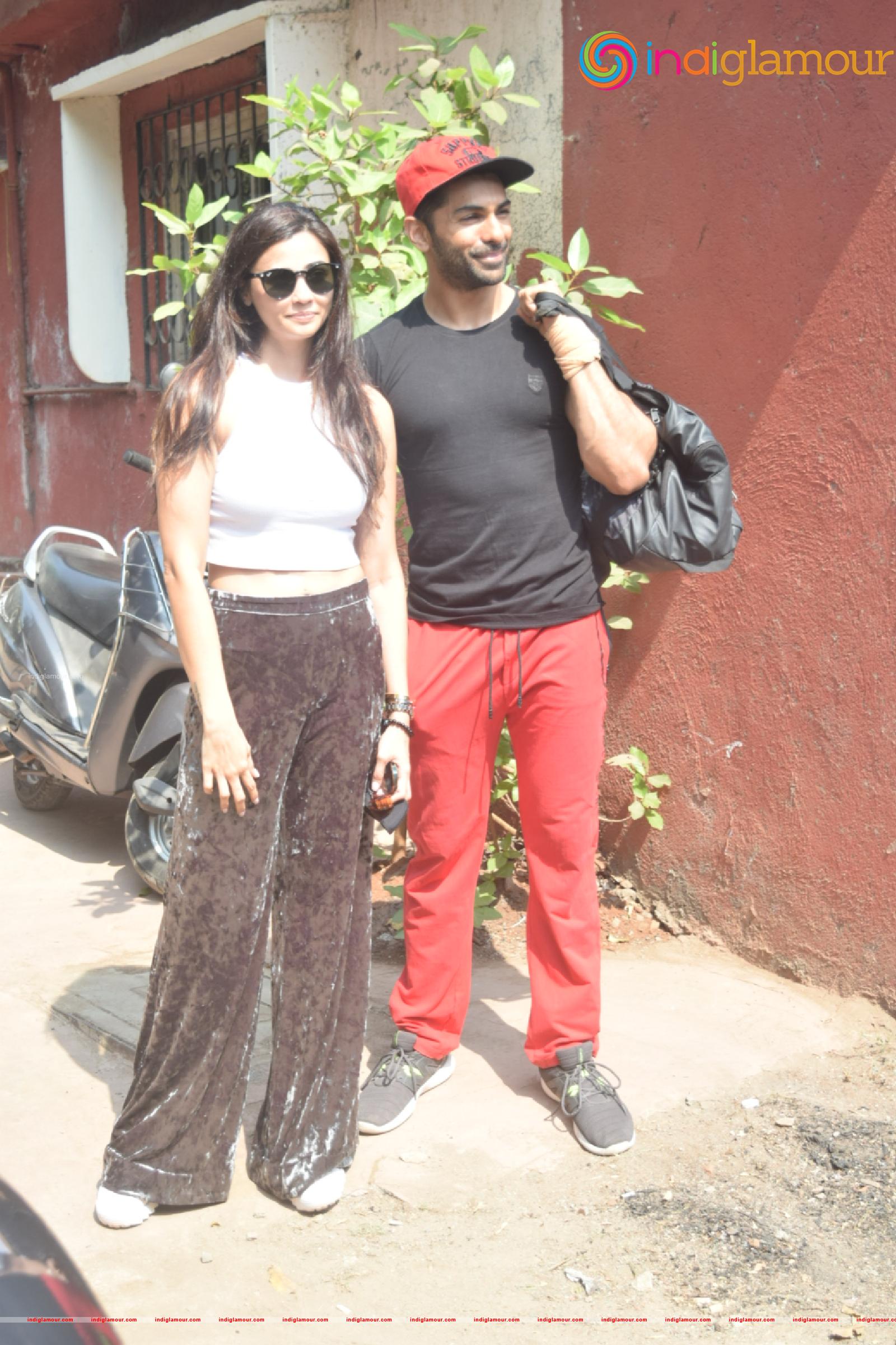 Daisy Shah and Taha Shah Event hd photo
