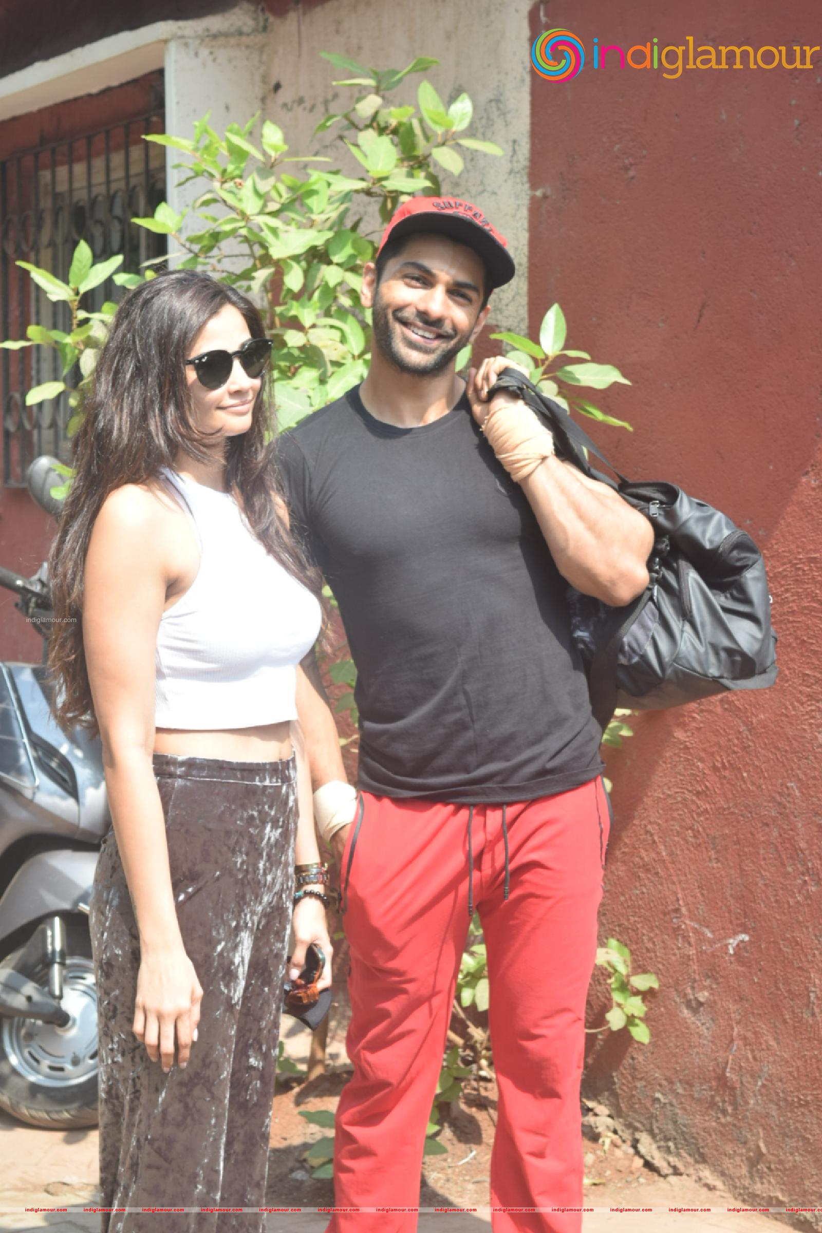 Daisy Shah and Taha Shah Event hd photo