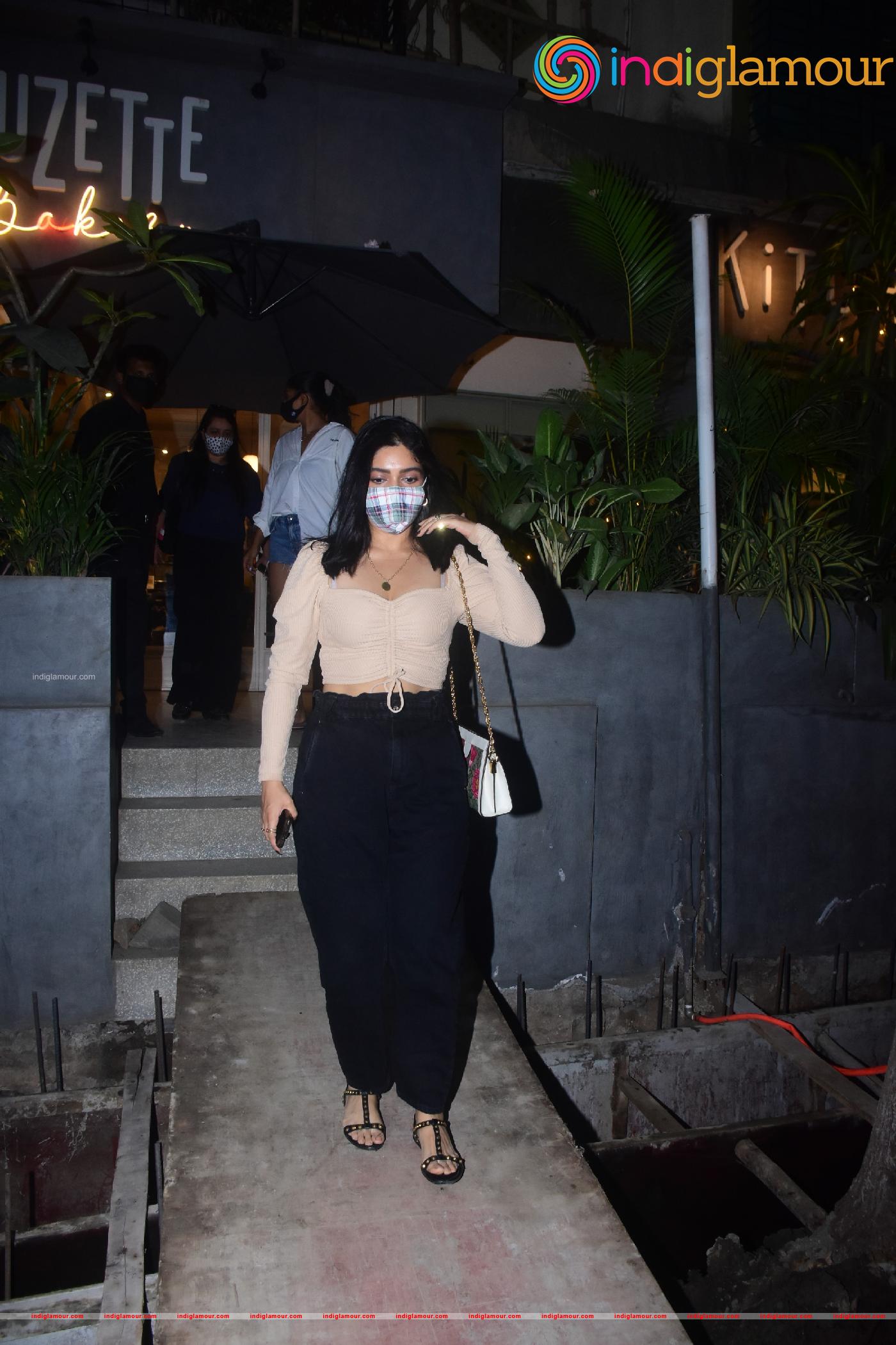 Kritika Kamra and Bhumi Pendekar Event hd photo